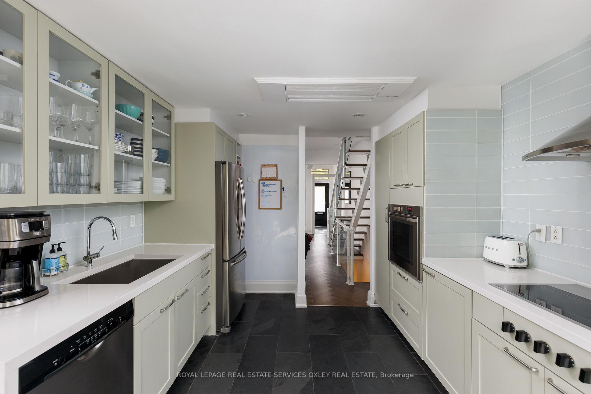 Photo 10 of 23 Alcorn Avenue, Toronto, Yonge-St. Clair — HOMEH