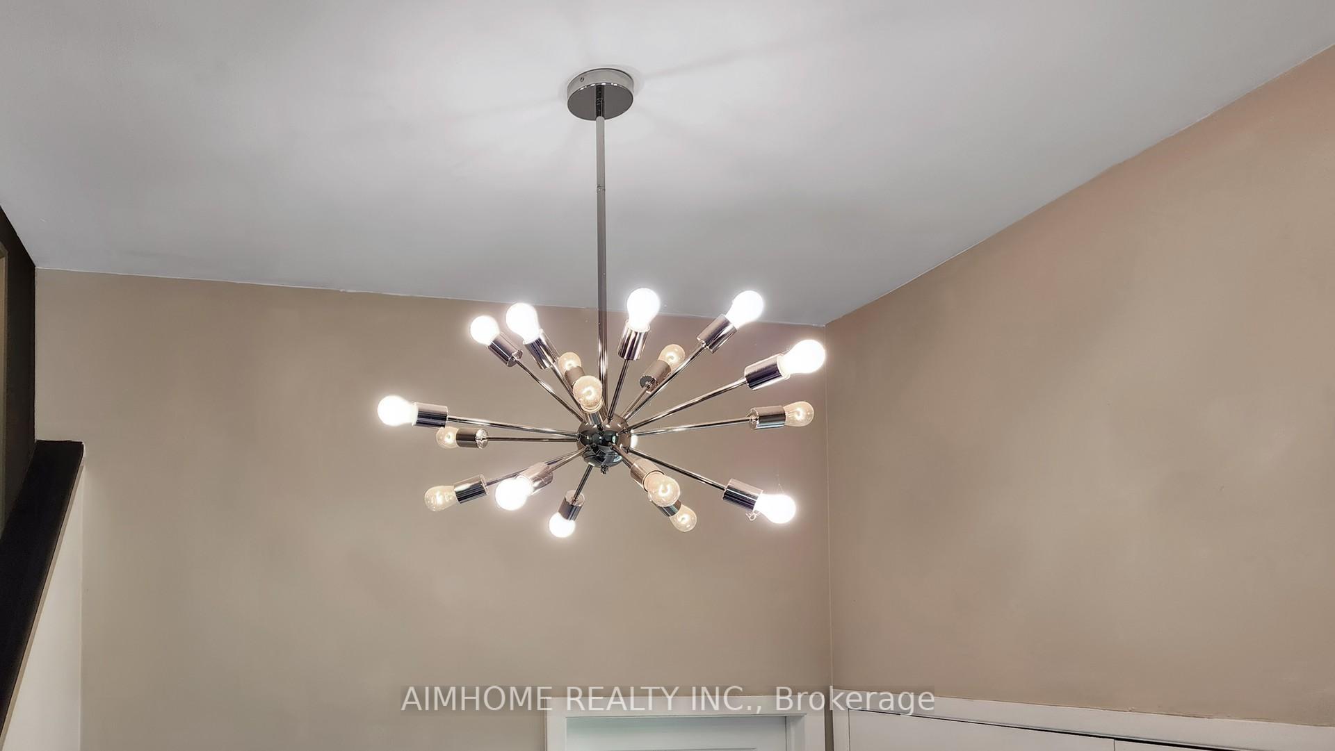 Photo 14 of 504 Fenwick Place, Burlington, Roseland — HOMEH