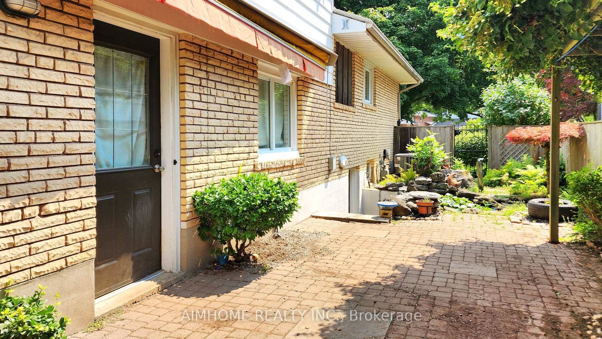 Photo 35 of 504 Fenwick Place, Burlington, Roseland — HOMEH