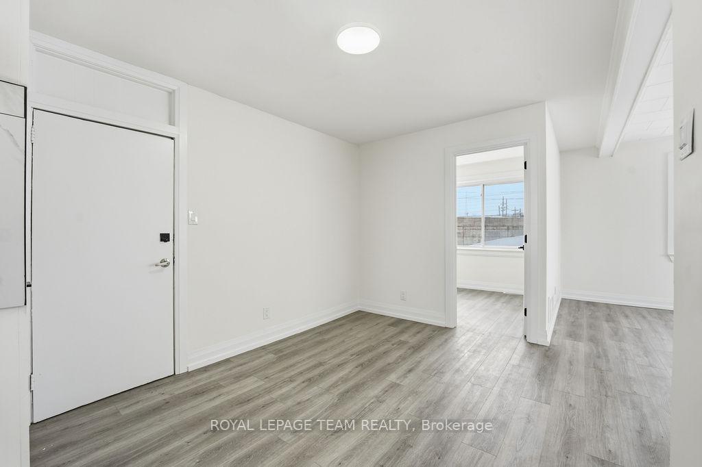 Photo 3 of Unit 1, 874 Clyde Avenue, Ottawa, McKellar Heights — HOMEH