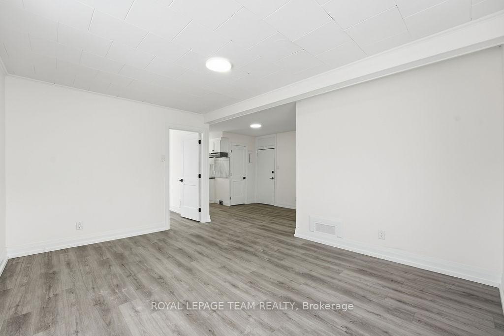 Photo 5 of Unit 1, 874 Clyde Avenue, Ottawa, McKellar Heights — HOMEH