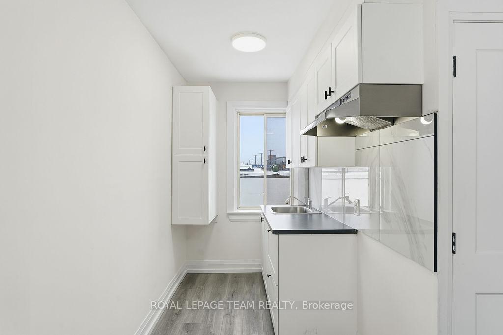 Photo 13 of Unit 1, 874 Clyde Avenue, Ottawa, McKellar Heights — HOMEH