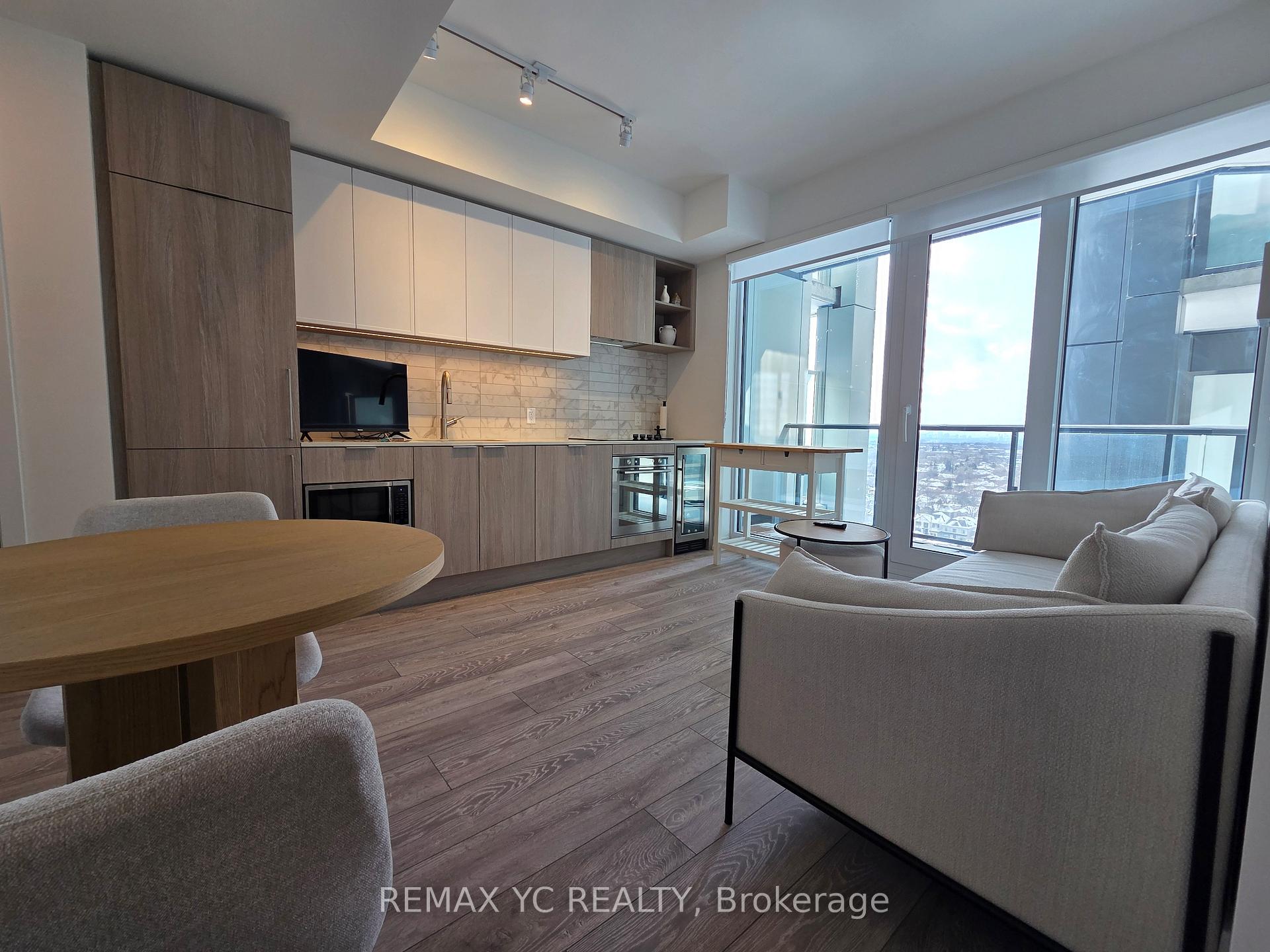 Photo 1 of Unit 1722, 2020 Bathurst Street, Toronto, Humewood-Cedarvale — HOMEH