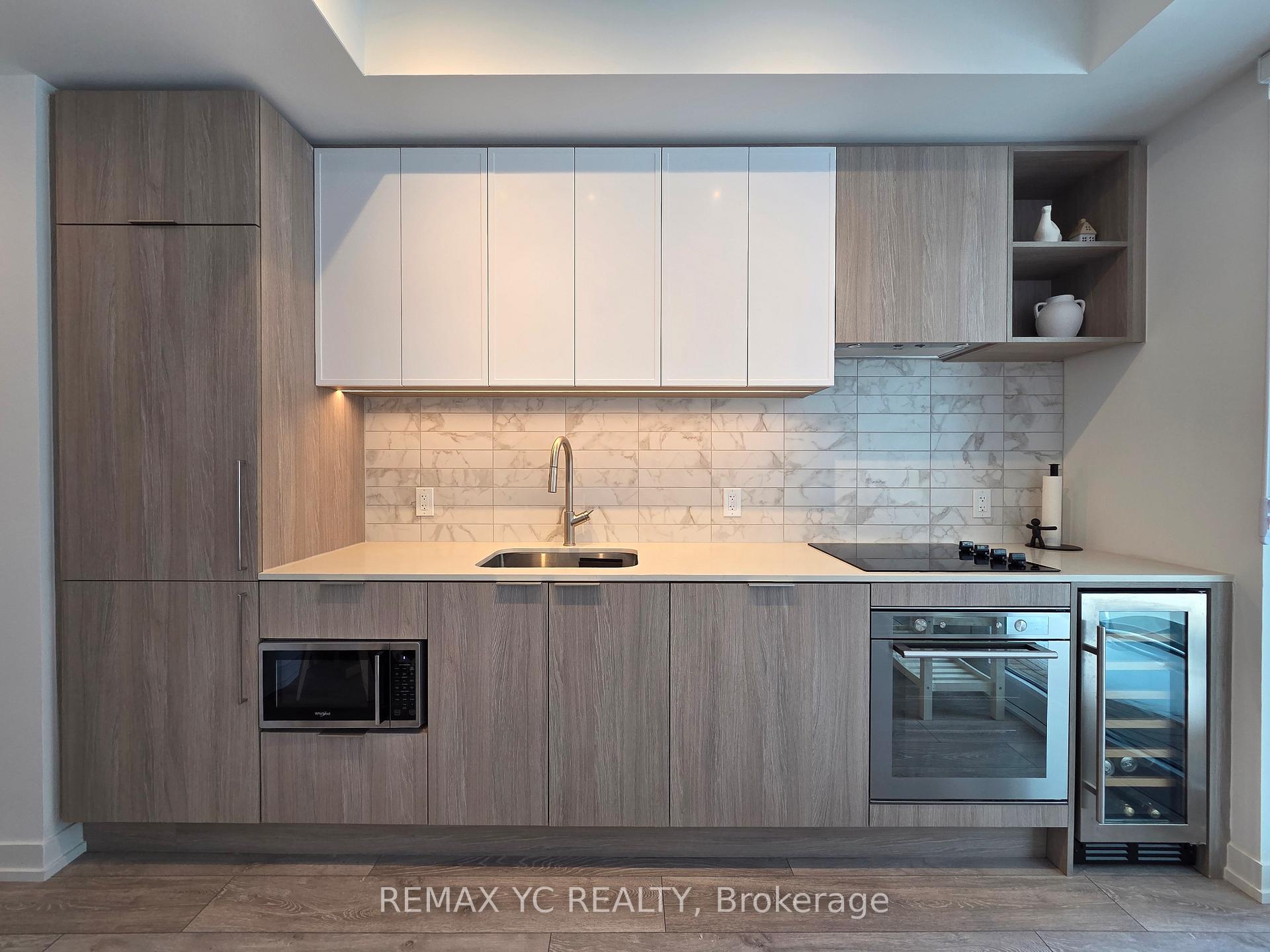 Photo 6 of Unit 1722, 2020 Bathurst Street, Toronto, Humewood-Cedarvale — HOMEH