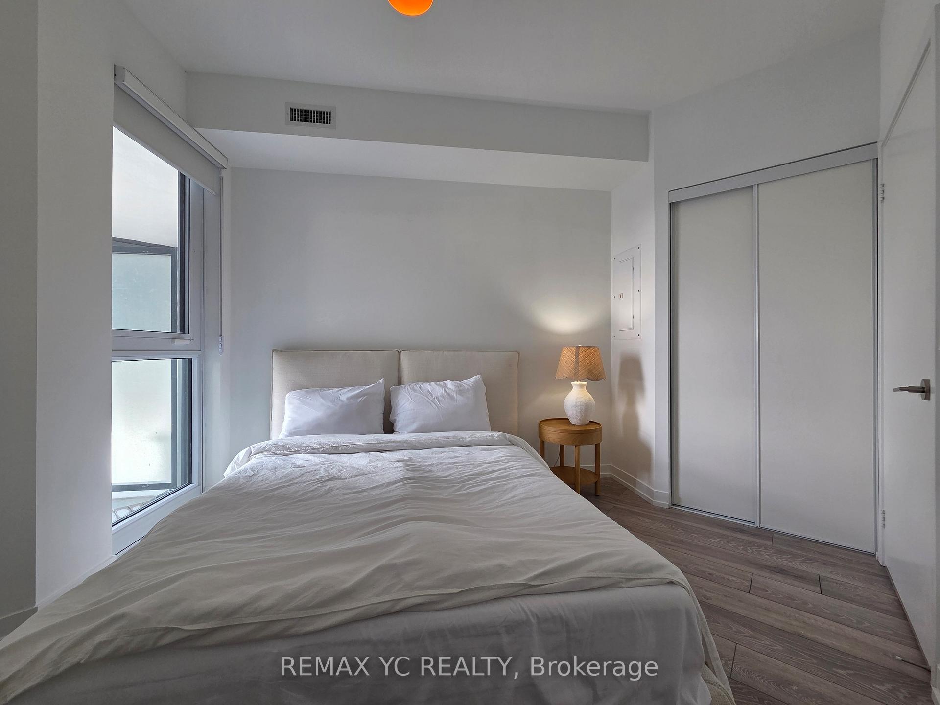 Photo 3 of Unit 1722, 2020 Bathurst Street, Toronto, Humewood-Cedarvale — HOMEH