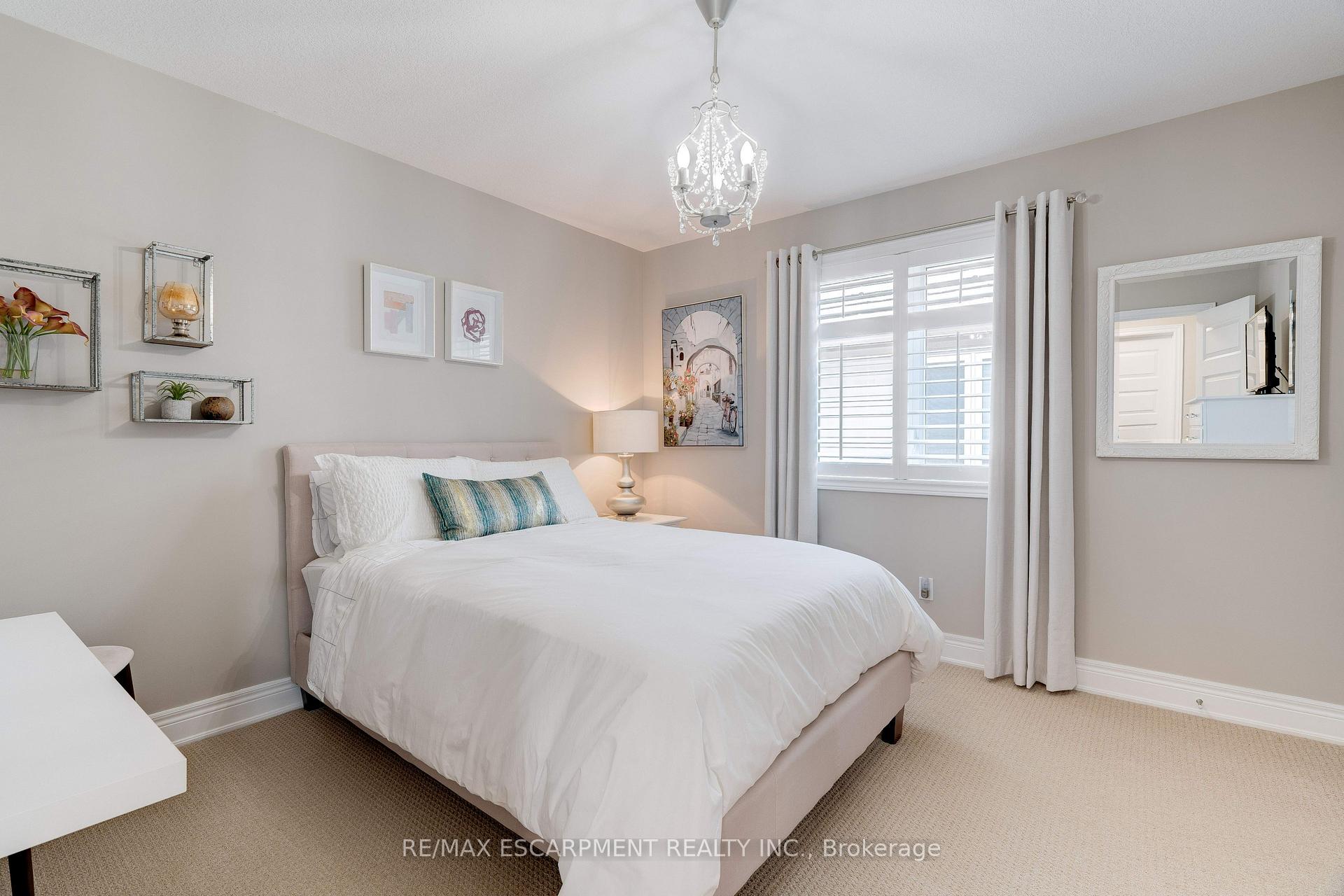 Photo 29 of 13 Biggar Crescent, Grimsby, Grimsby West — HOMEH