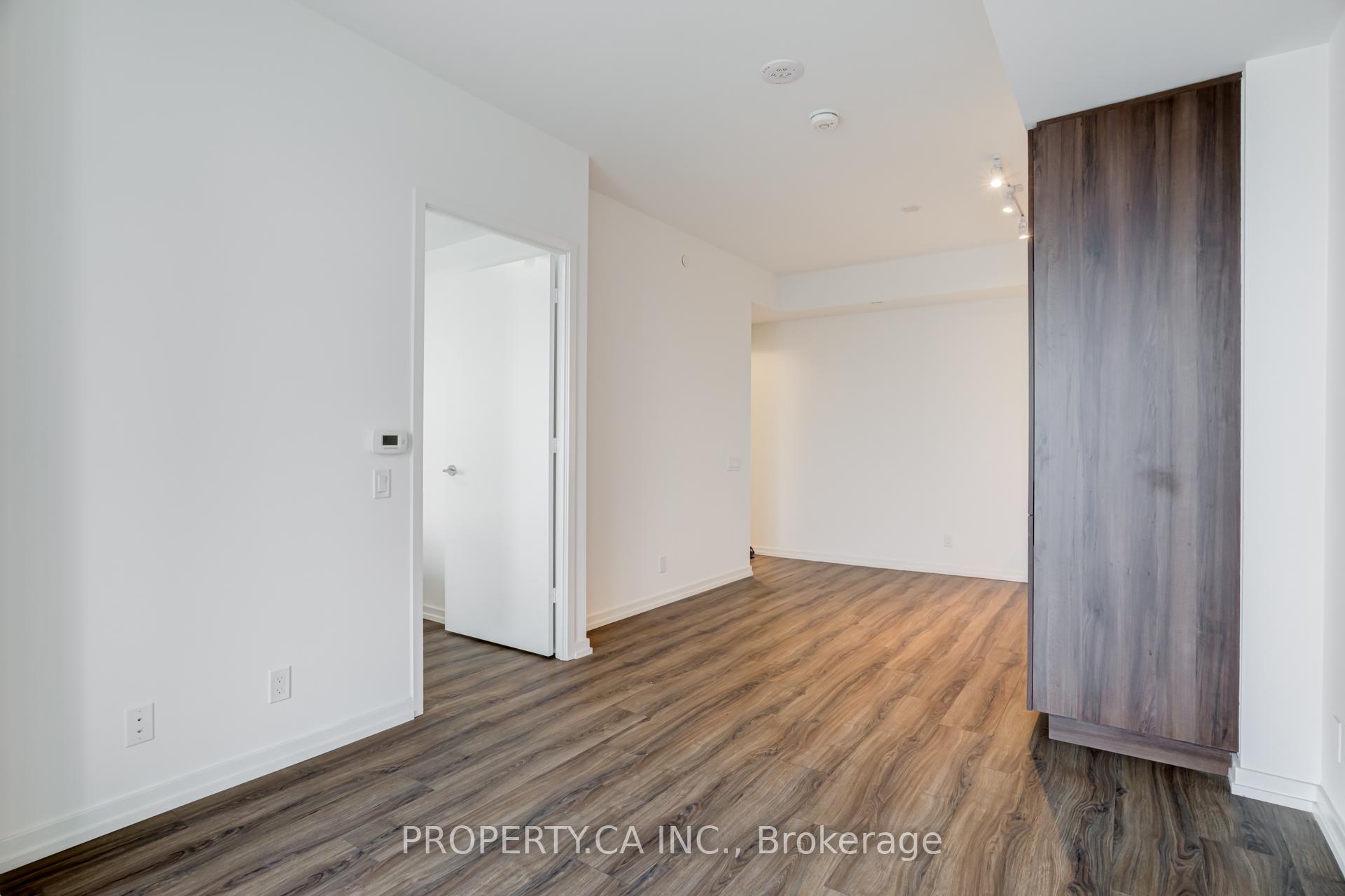 Photo 2 of Unit 1201, 7890 Jane Street, Vaughan, Vaughan Corporate Centre — HOMEH