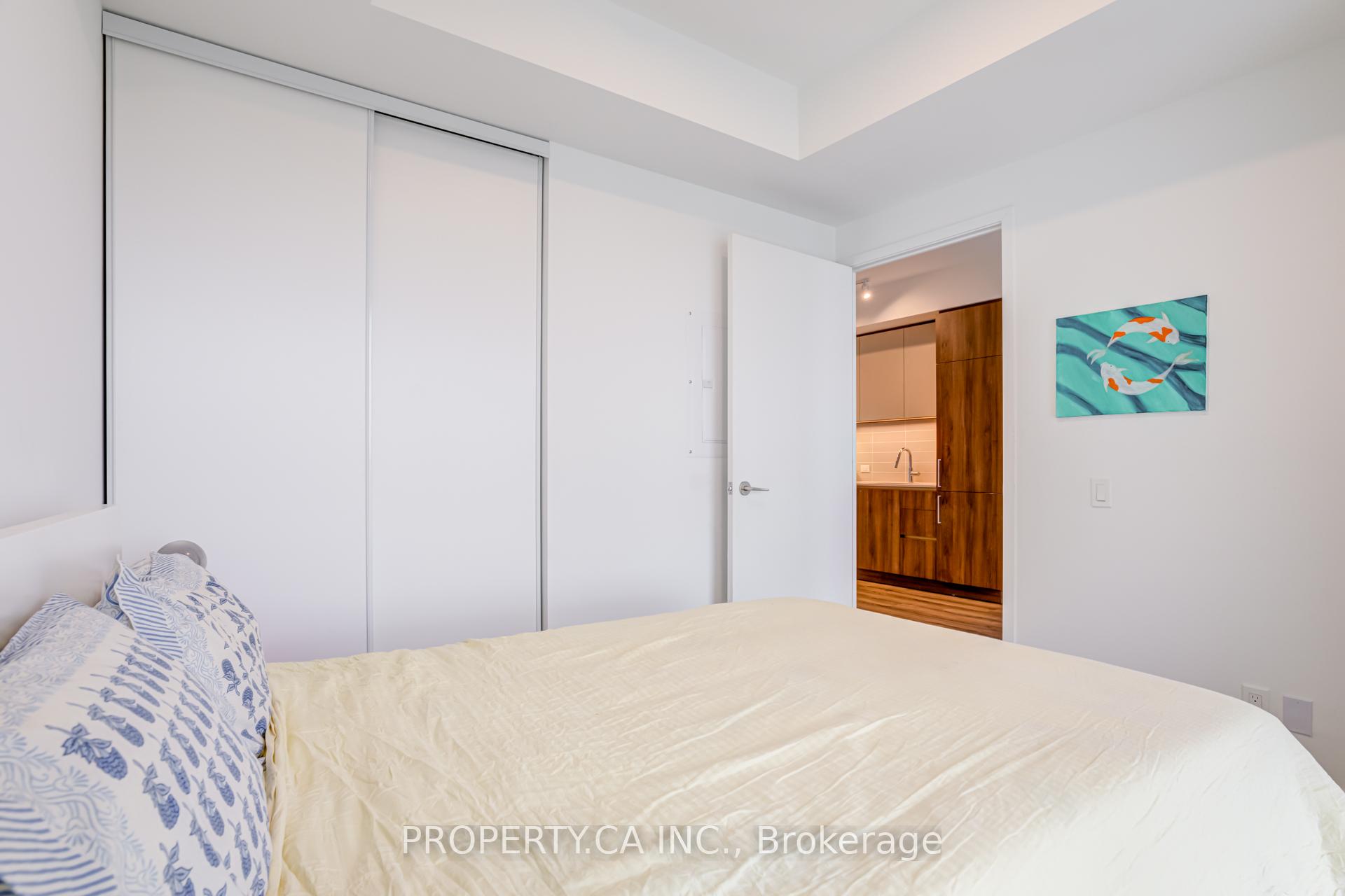 Photo 3 of Unit 1201, 7890 Jane Street, Vaughan, Vaughan Corporate Centre — HOMEH