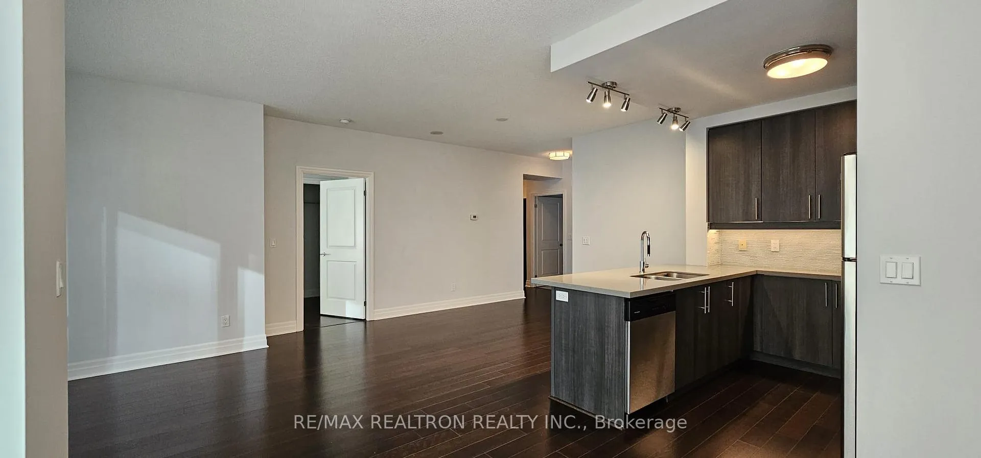 Photo 15 of Unit 608, 8110 Birchmount Road, Markham, Unionville — HOMEH
