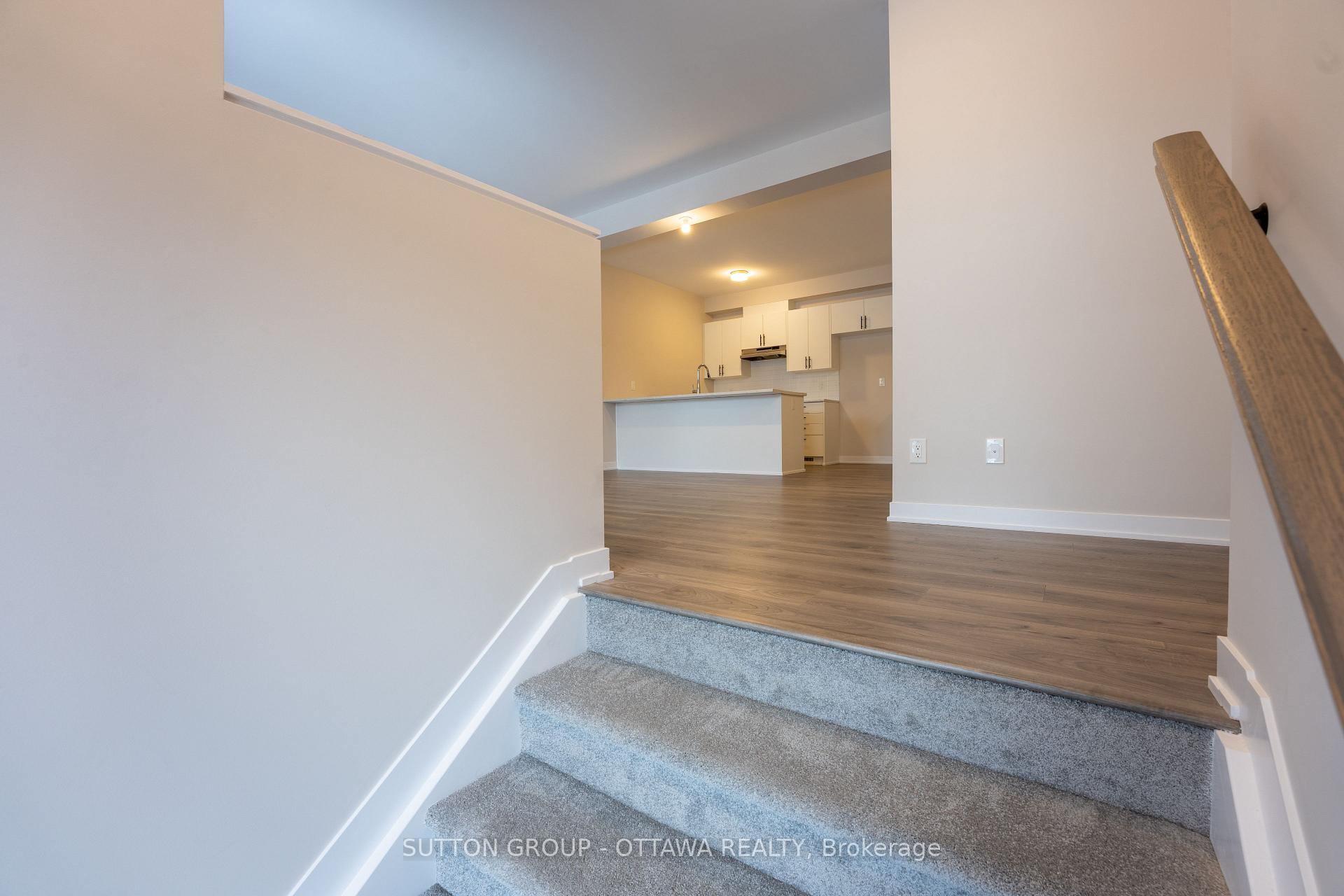 Photo 2 of 321 Catsfoot Walk, Ottawa, Barrhaven - Half Moon Bay — HOMEH