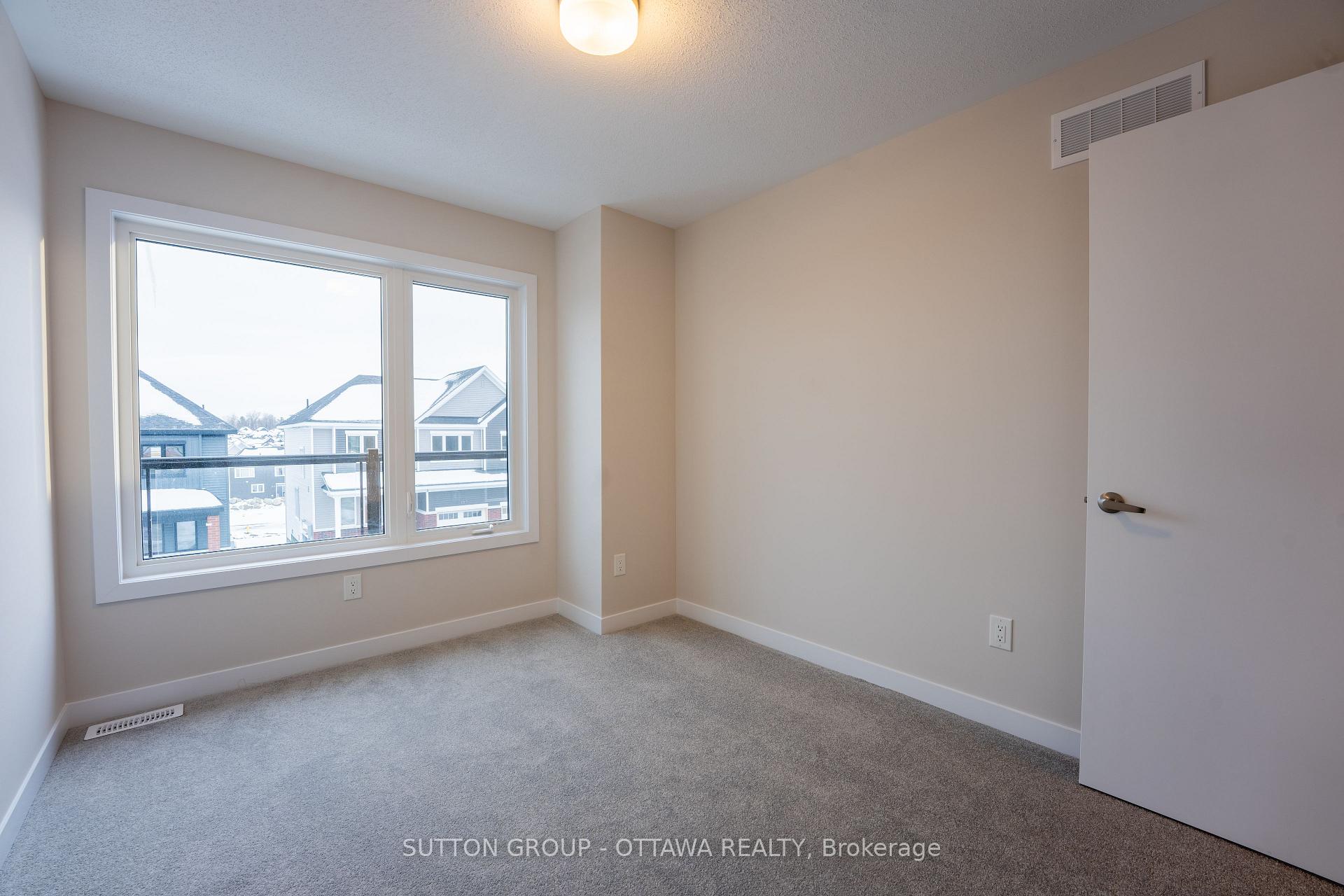 Photo 7 of 321 Catsfoot Walk, Ottawa, Barrhaven - Half Moon Bay — HOMEH