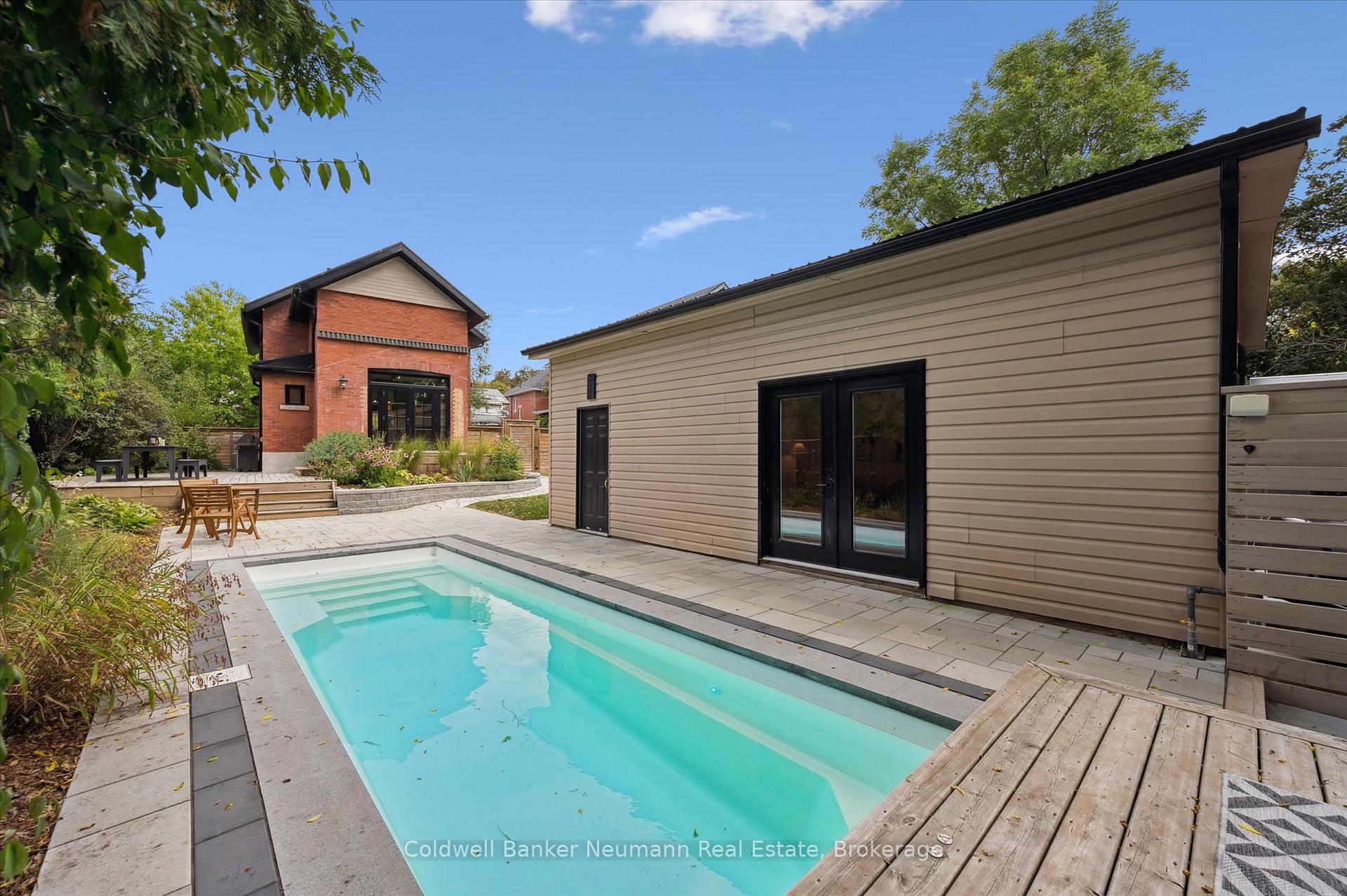Photo 26 of 62 Kirkland Street, Guelph, Exhibition Park — HOMEH