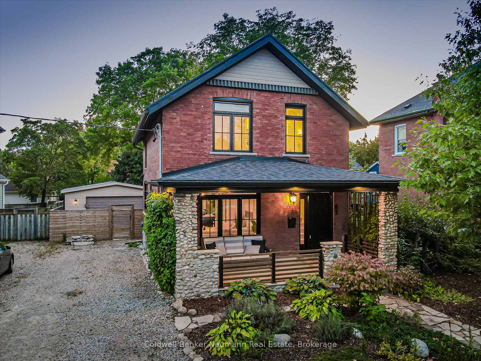 Photo 37 of 62 Kirkland Street, Guelph, Exhibition Park — HOMEH