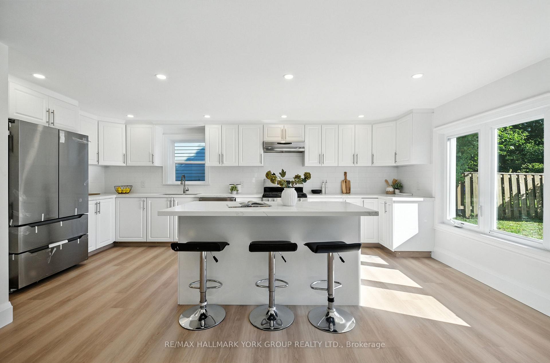 Photo 22 of 778 Sheppard Avenue, Georgina, Historic Lakeshore Communities — HOMEH