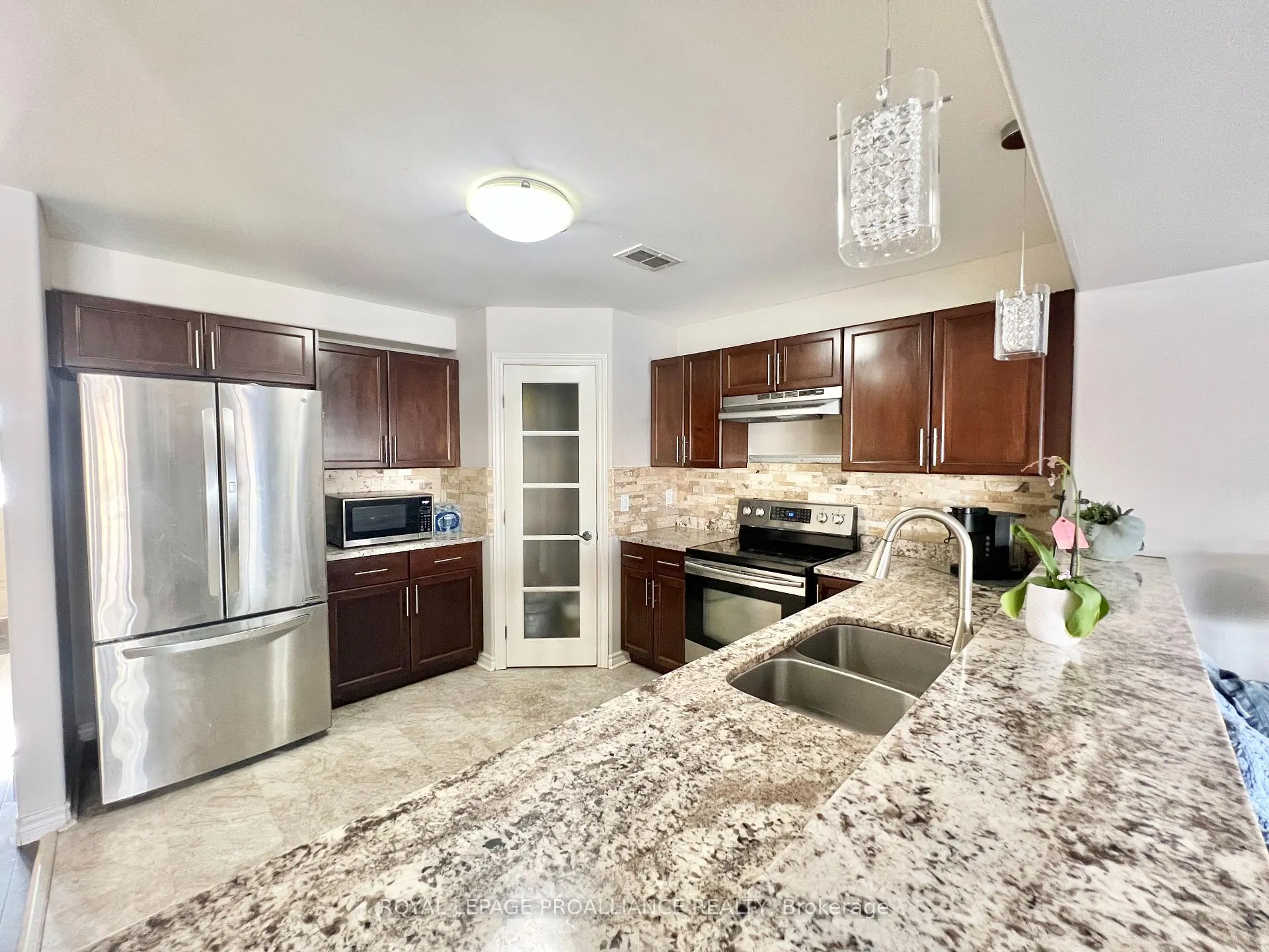 Photo 6 of 32 Princeton Place, Belleville, Thurlow Ward — HOMEH