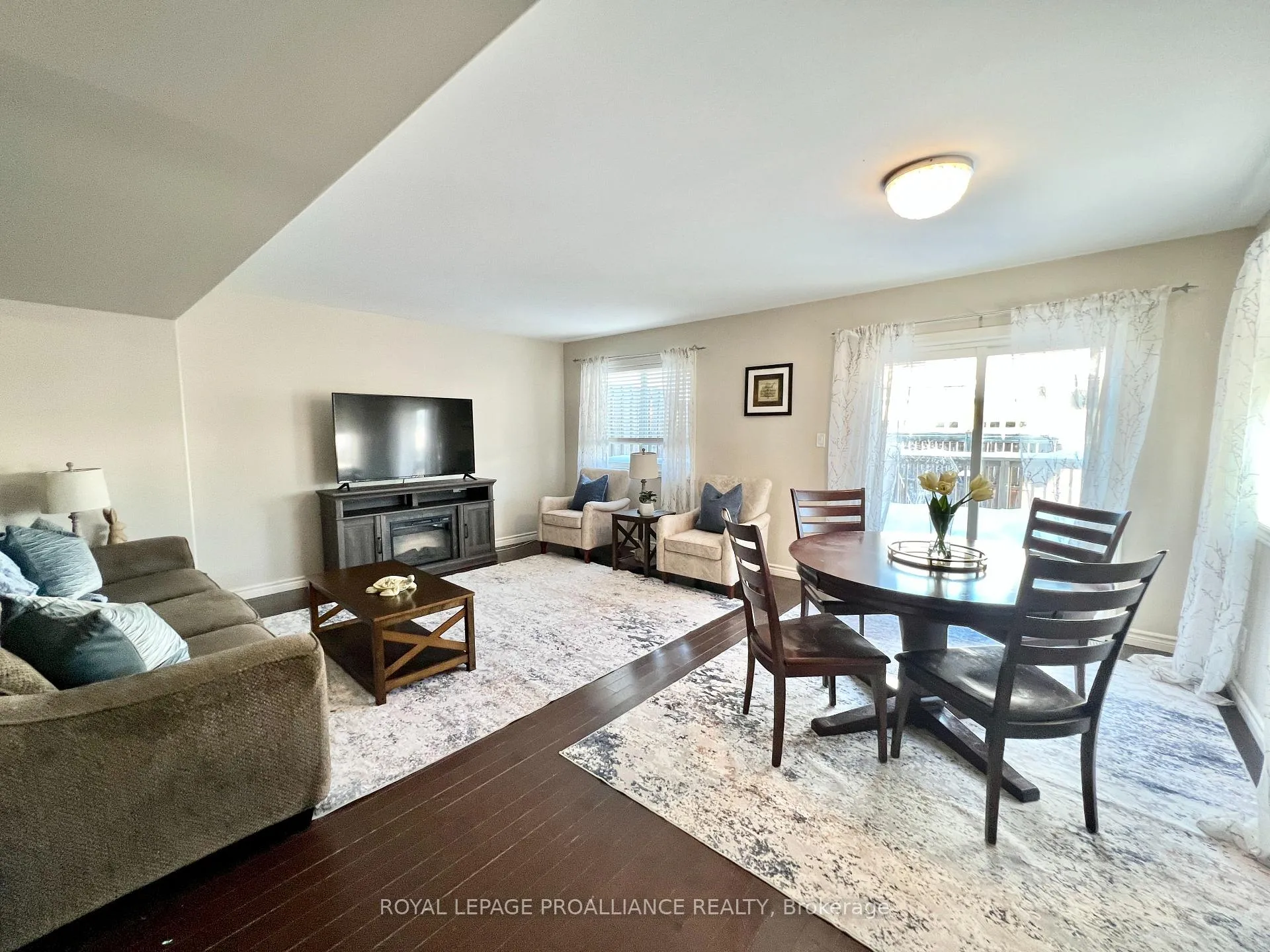 Photo 8 of 32 Princeton Place, Belleville, Thurlow Ward — HOMEH