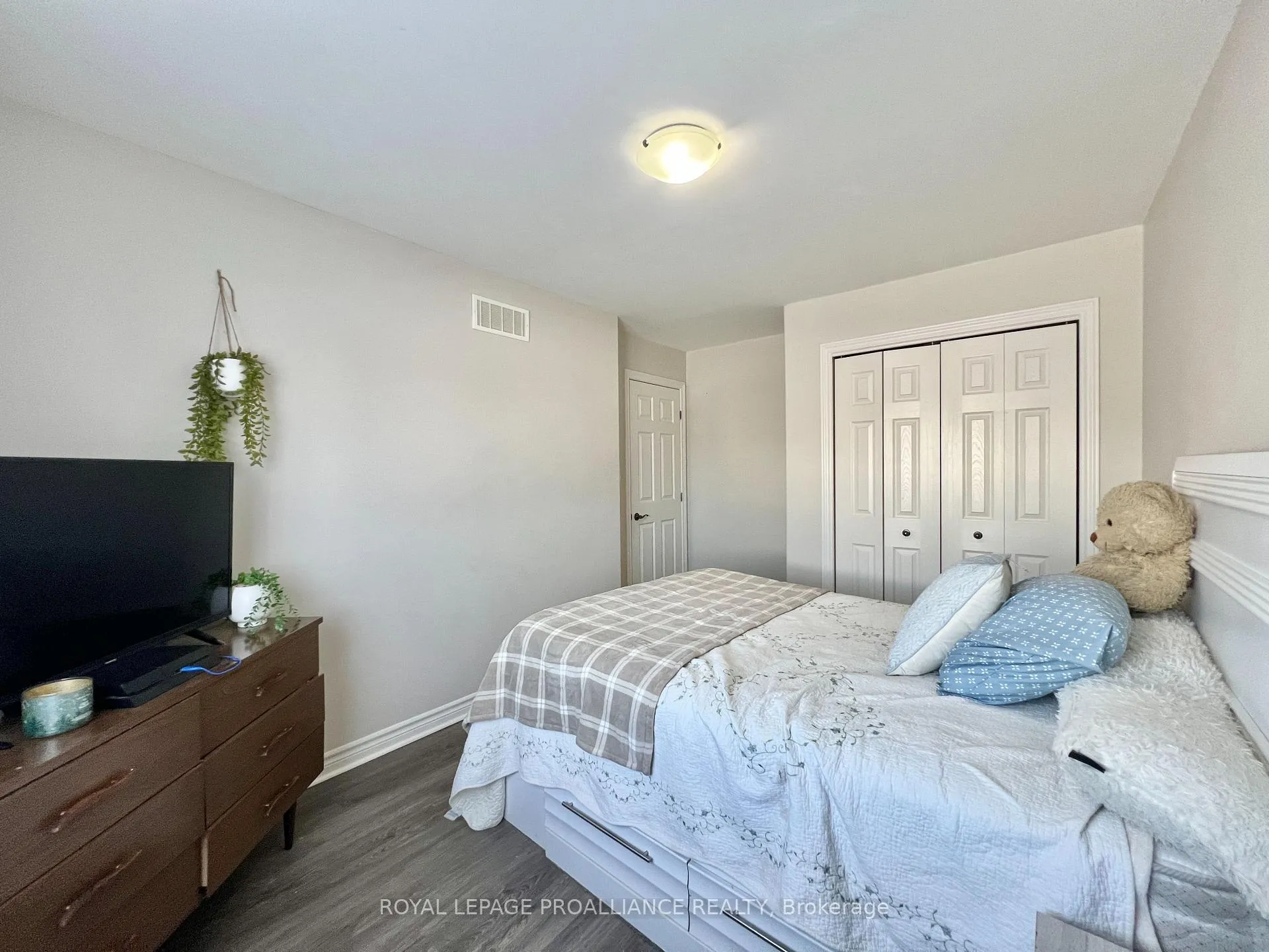 Photo 21 of 32 Princeton Place, Belleville, Thurlow Ward — HOMEH