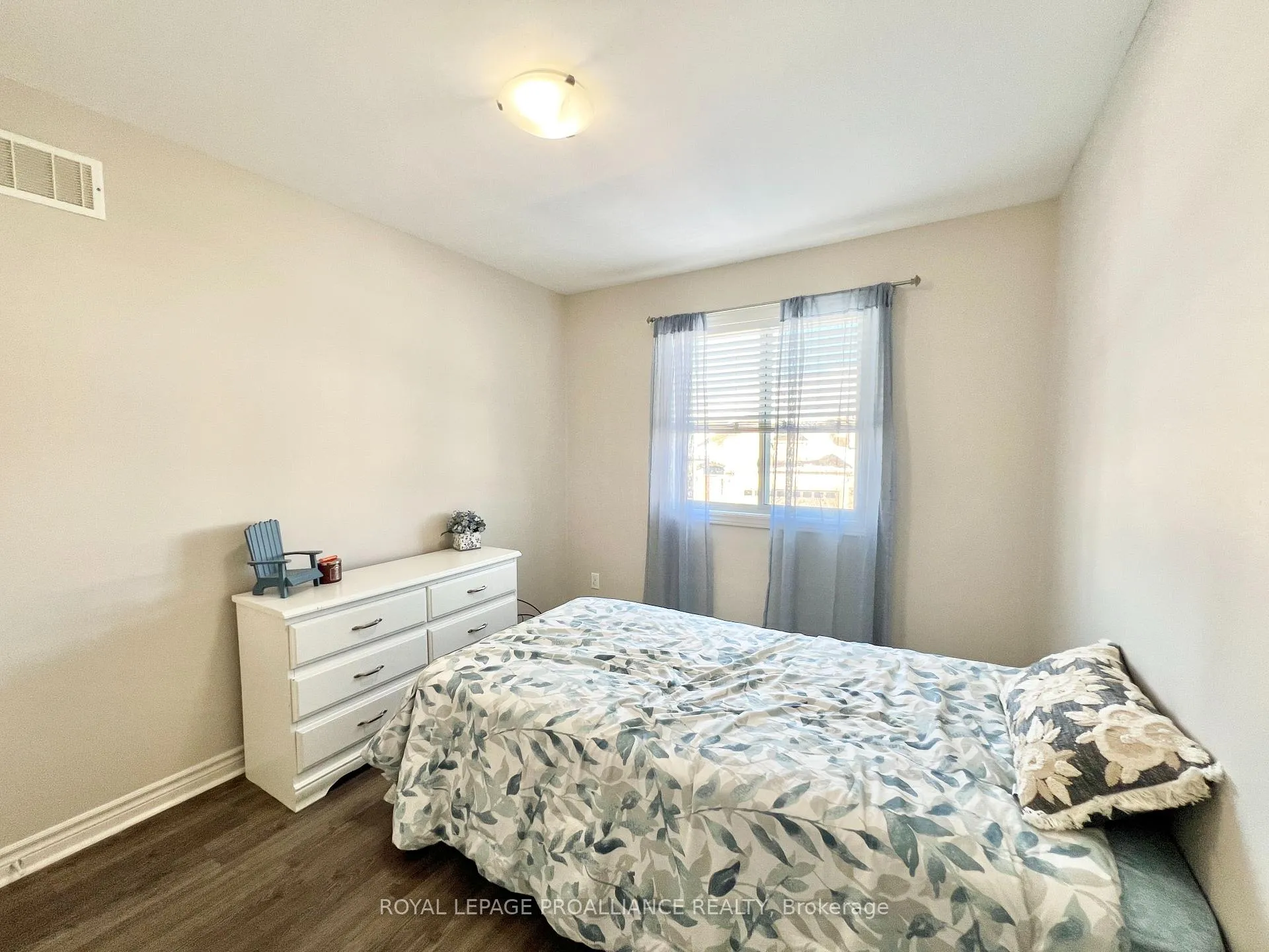 Photo 25 of 32 Princeton Place, Belleville, Thurlow Ward — HOMEH
