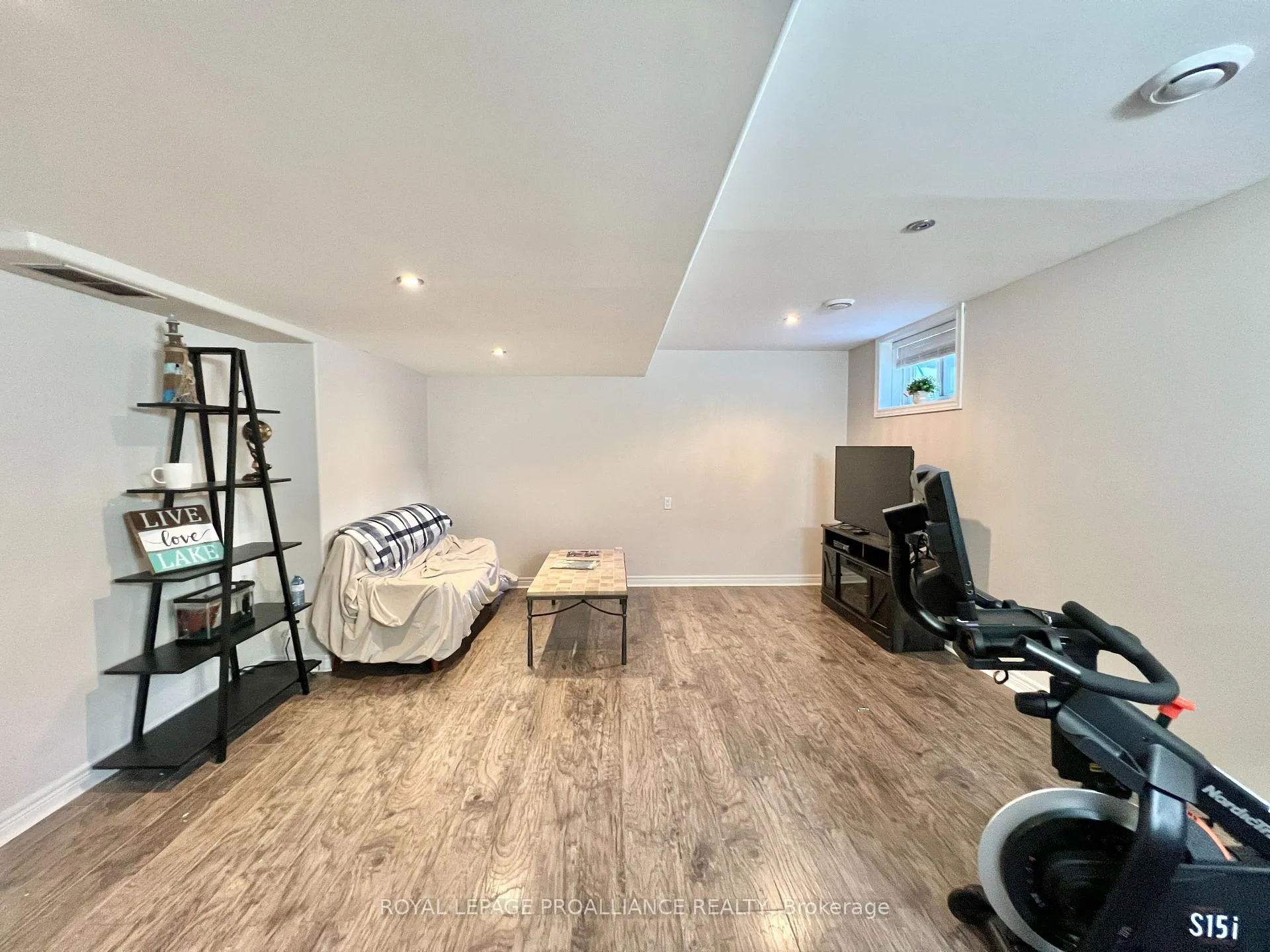 Photo 27 of 32 Princeton Place, Belleville, Thurlow Ward — HOMEH