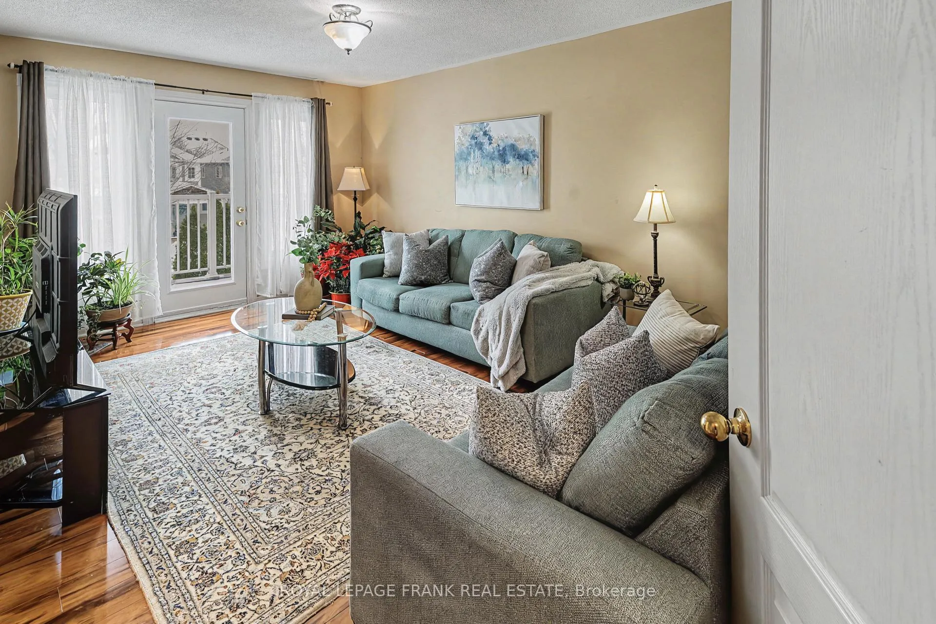 Photo 26 of 129 Stillwell Lane, Clarington, Newcastle — HOMEH