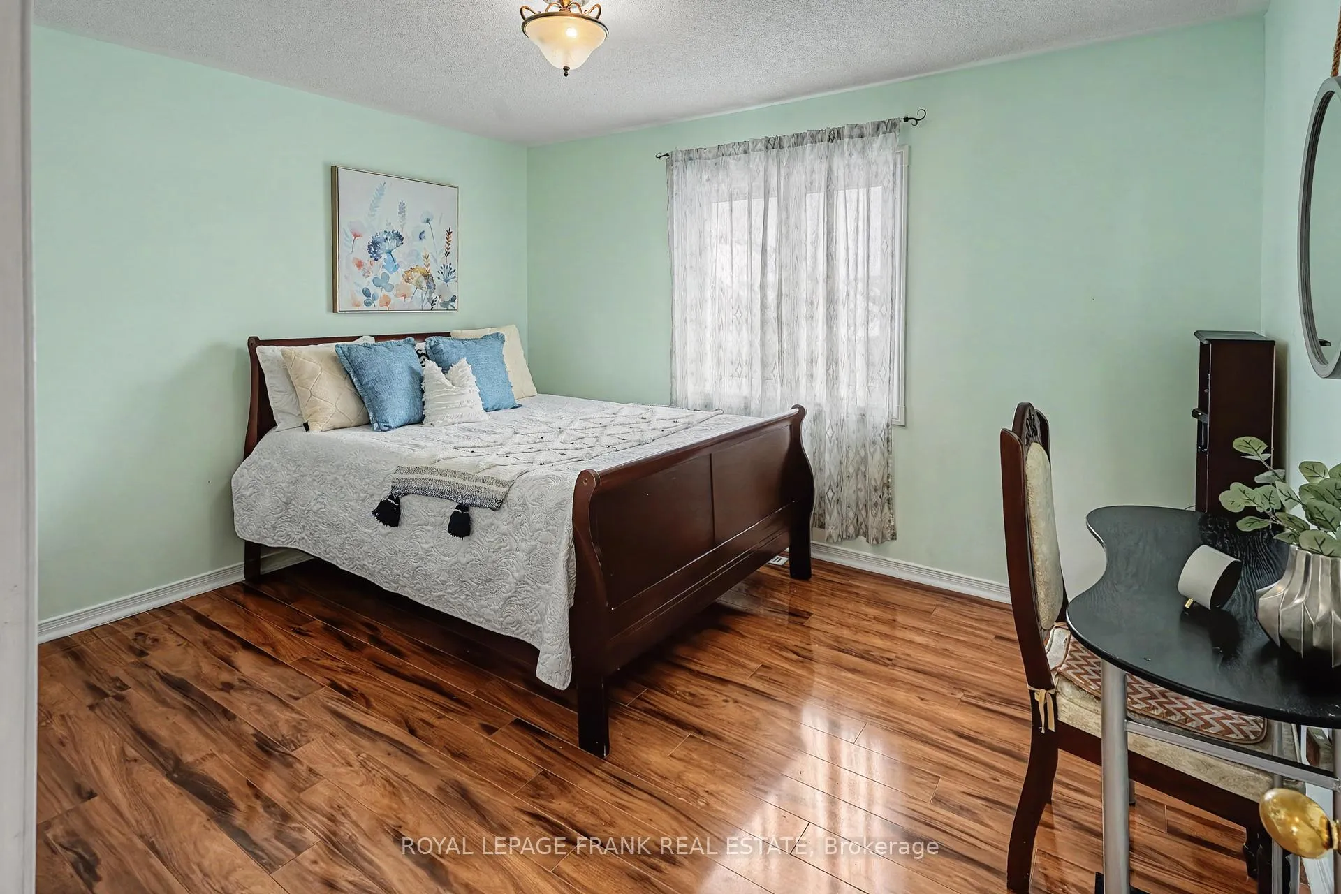 Photo 29 of 129 Stillwell Lane, Clarington, Newcastle — HOMEH