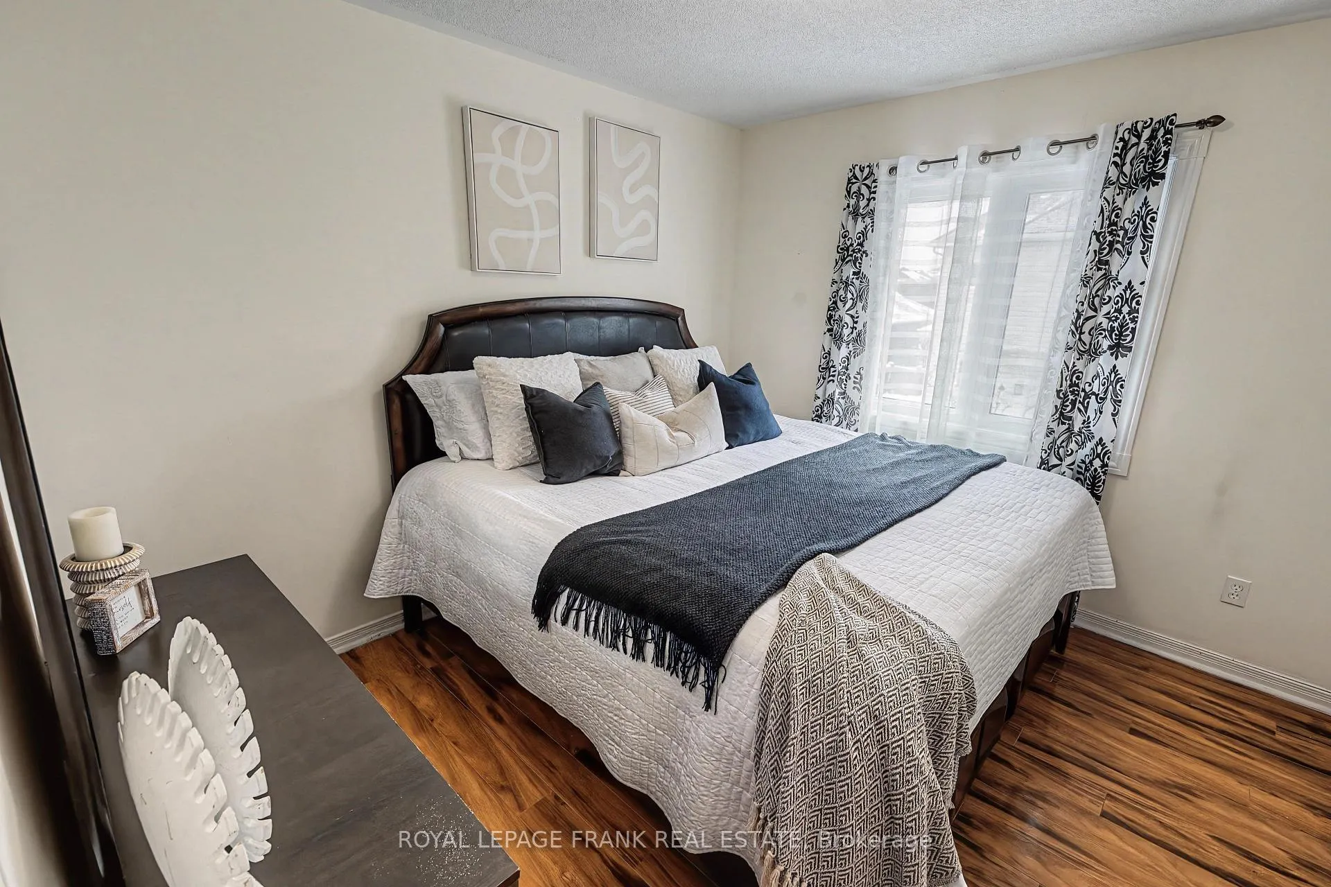 Photo 33 of 129 Stillwell Lane, Clarington, Newcastle — HOMEH