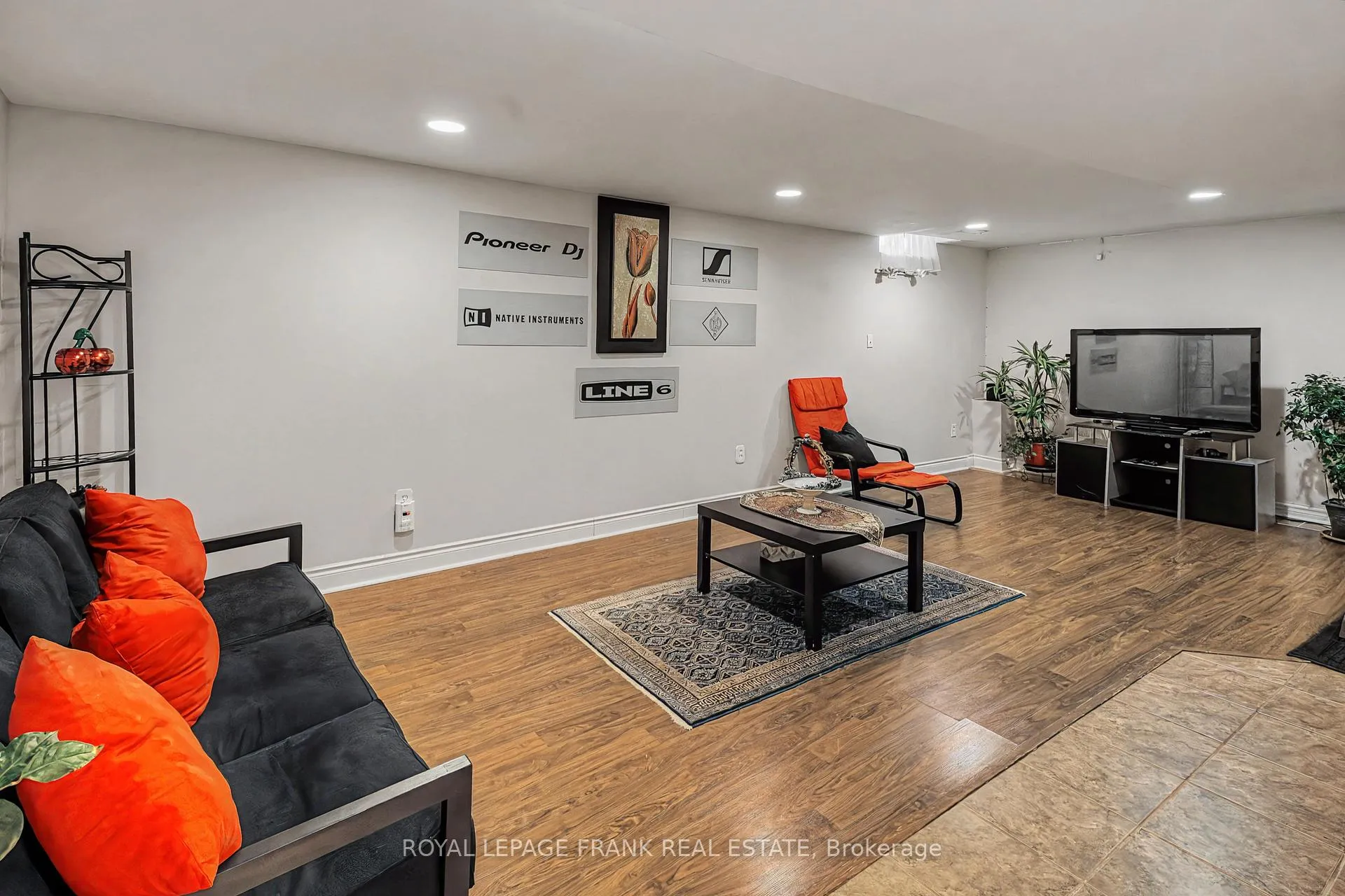 Photo 38 of 129 Stillwell Lane, Clarington, Newcastle — HOMEH
