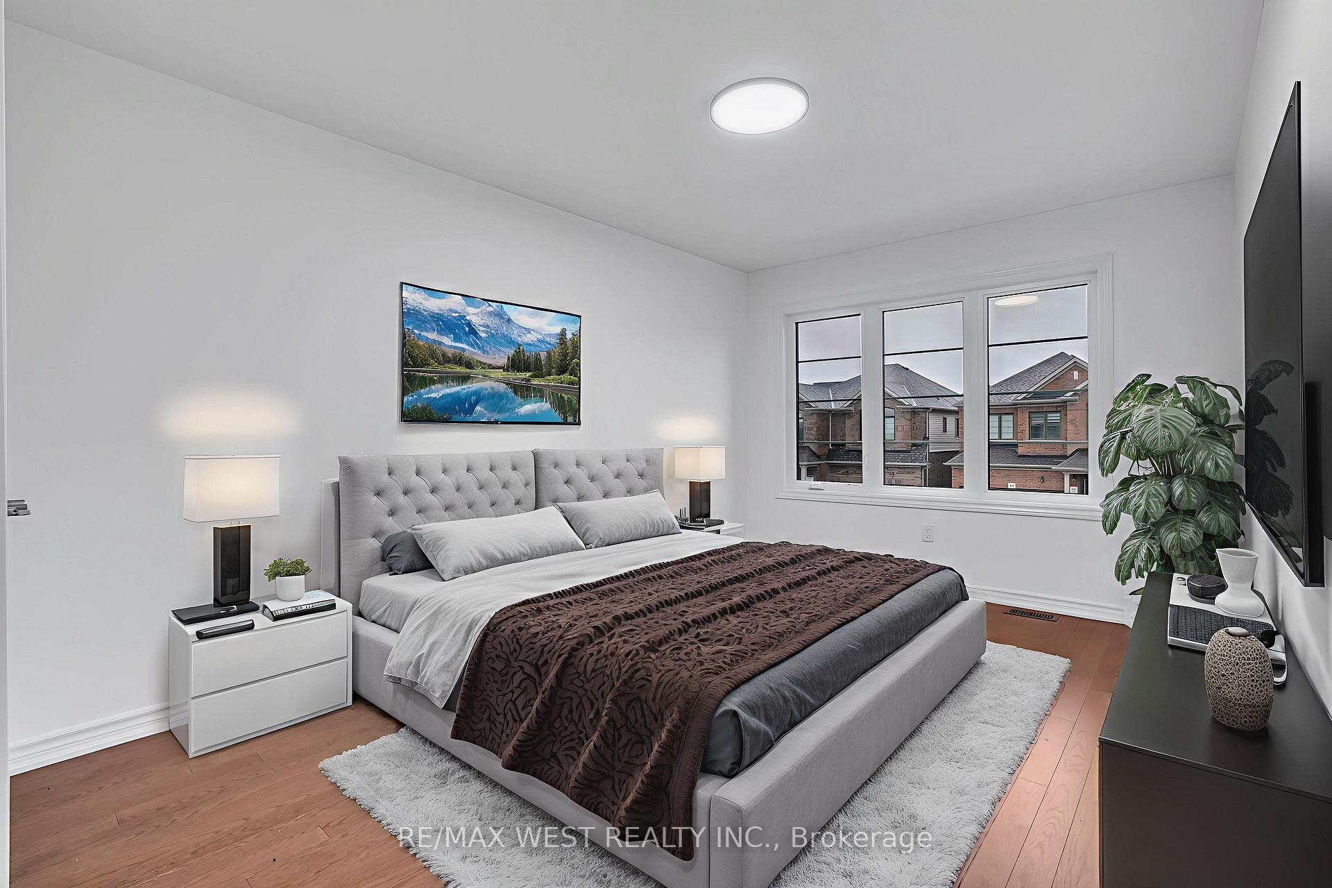 Photo 7 of 22 Phoenix Boulevard, Barrie, Rural Barrie Southeast — HOMEH