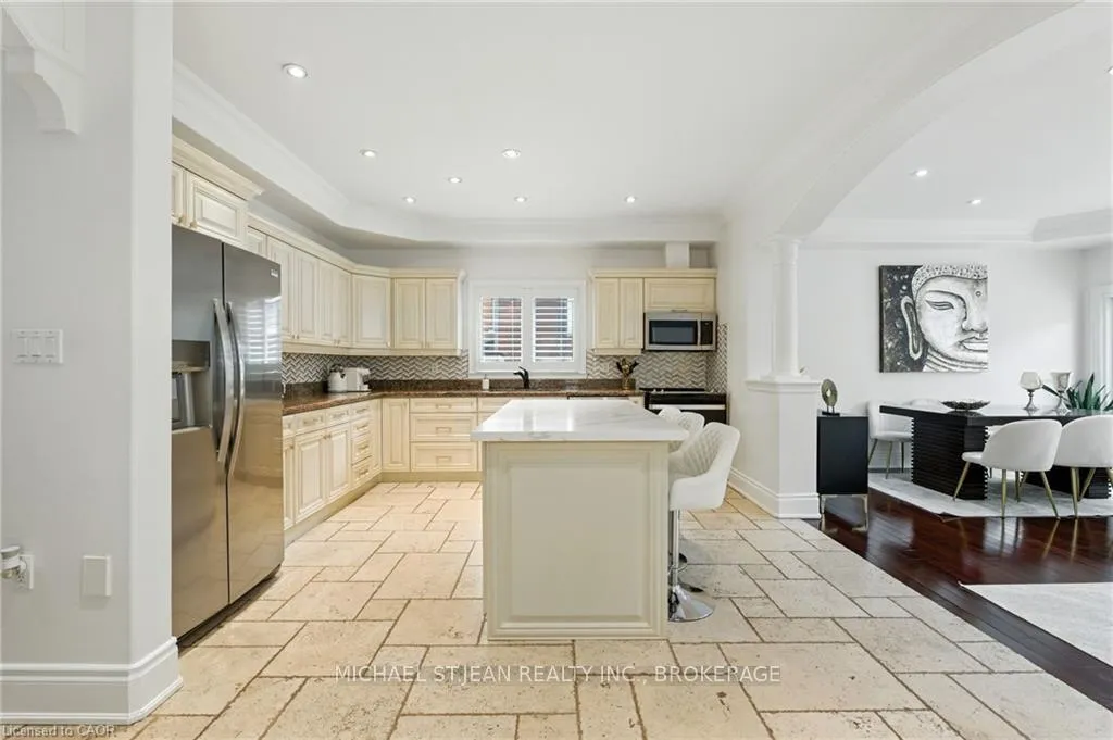 Photo 7 of 199 Hunter Street W, Hamilton, Kirkendall — HOMEH