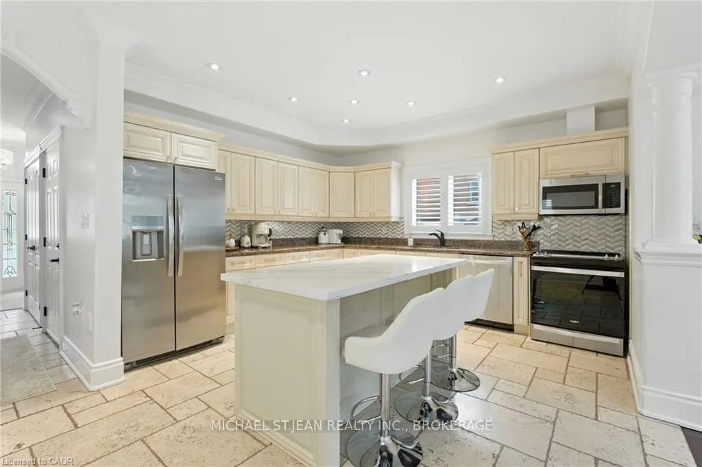 Photo 9 of 199 Hunter Street W, Hamilton, Kirkendall — HOMEH