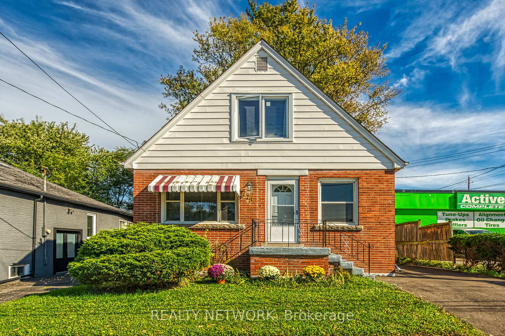 Photo 3 of 579 Upper Sherman Avenue, Hamilton, Raleigh — HOMEH