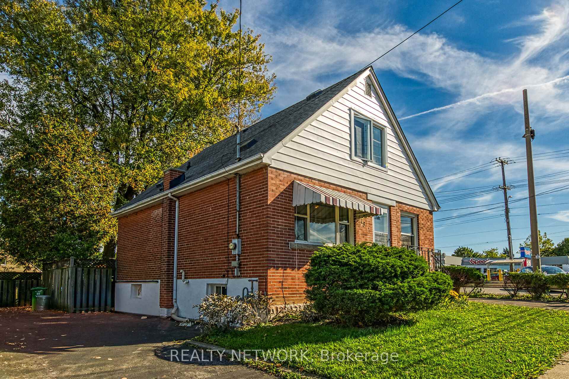 Photo 4 of 579 Upper Sherman Avenue, Hamilton, Raleigh — HOMEH