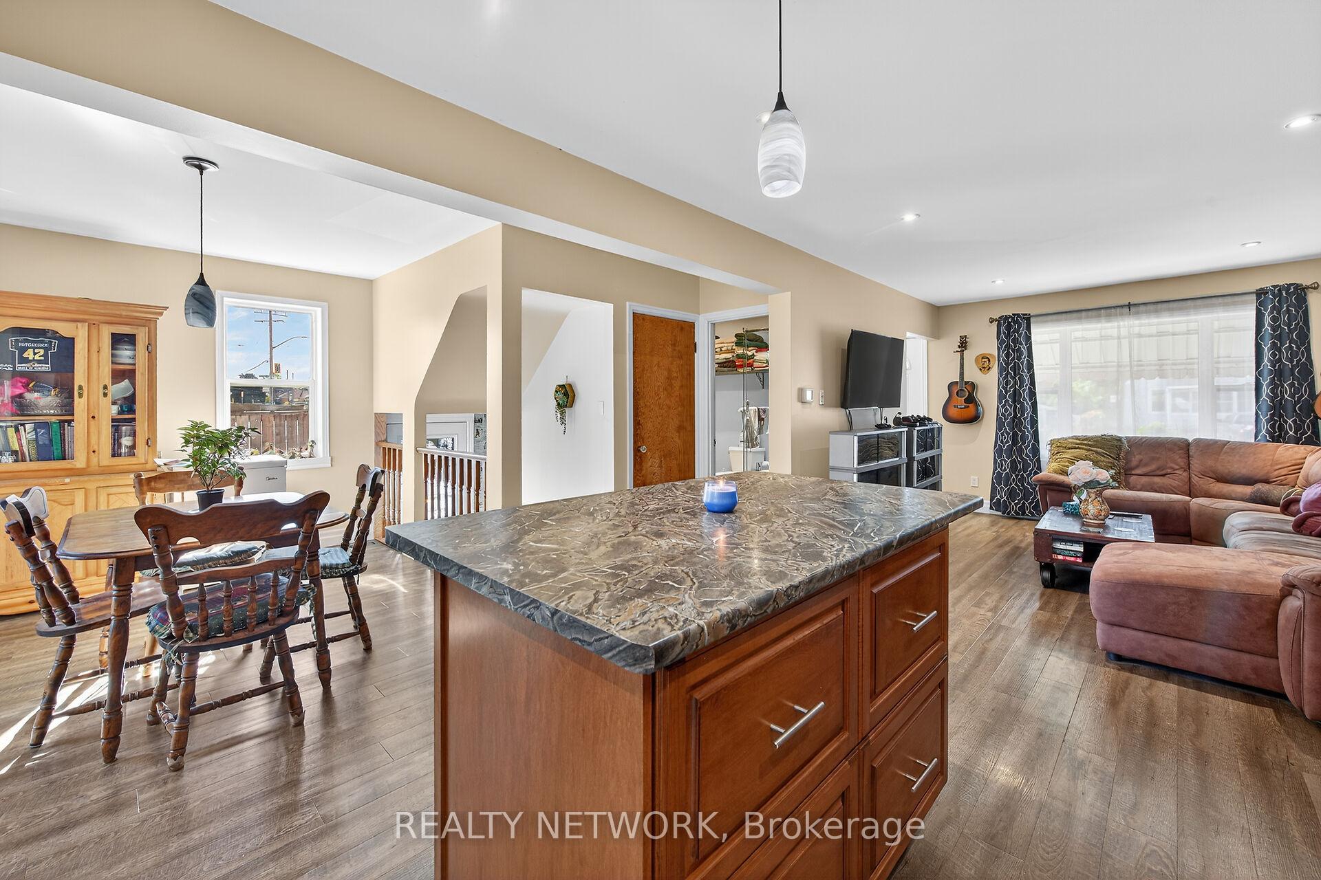 Photo 12 of 579 Upper Sherman Avenue, Hamilton, Raleigh — HOMEH