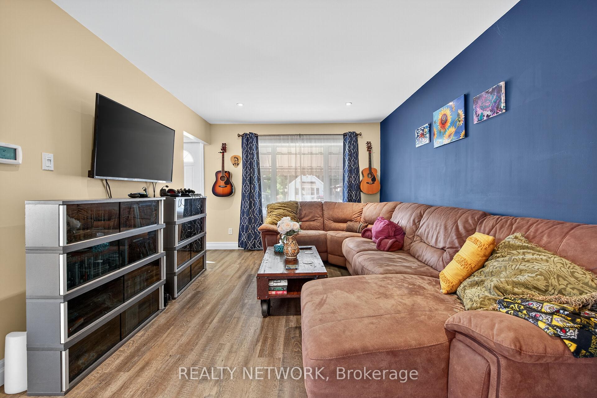 Photo 16 of 579 Upper Sherman Avenue, Hamilton, Raleigh — HOMEH