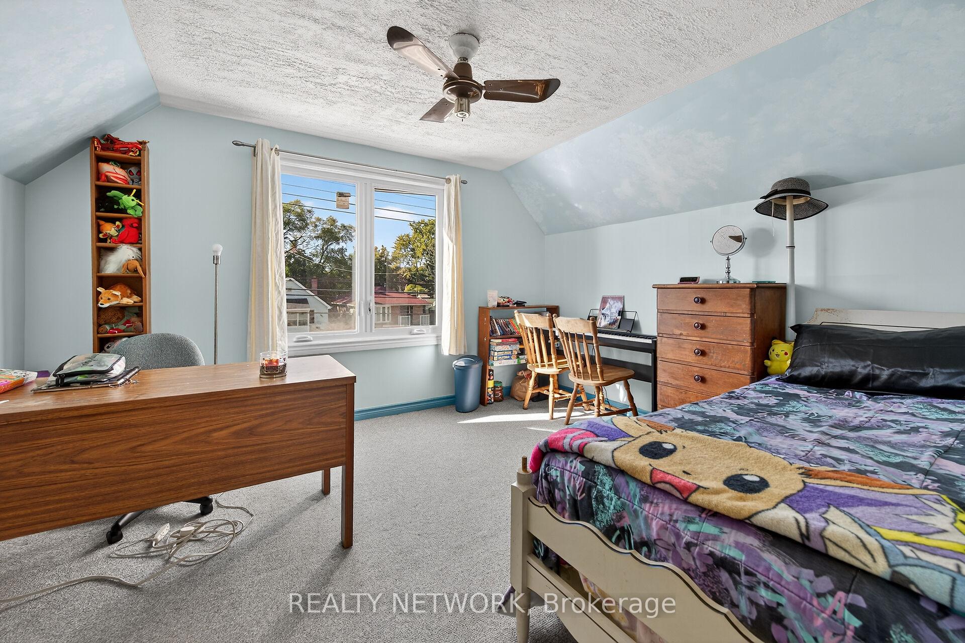Photo 25 of 579 Upper Sherman Avenue, Hamilton, Raleigh — HOMEH