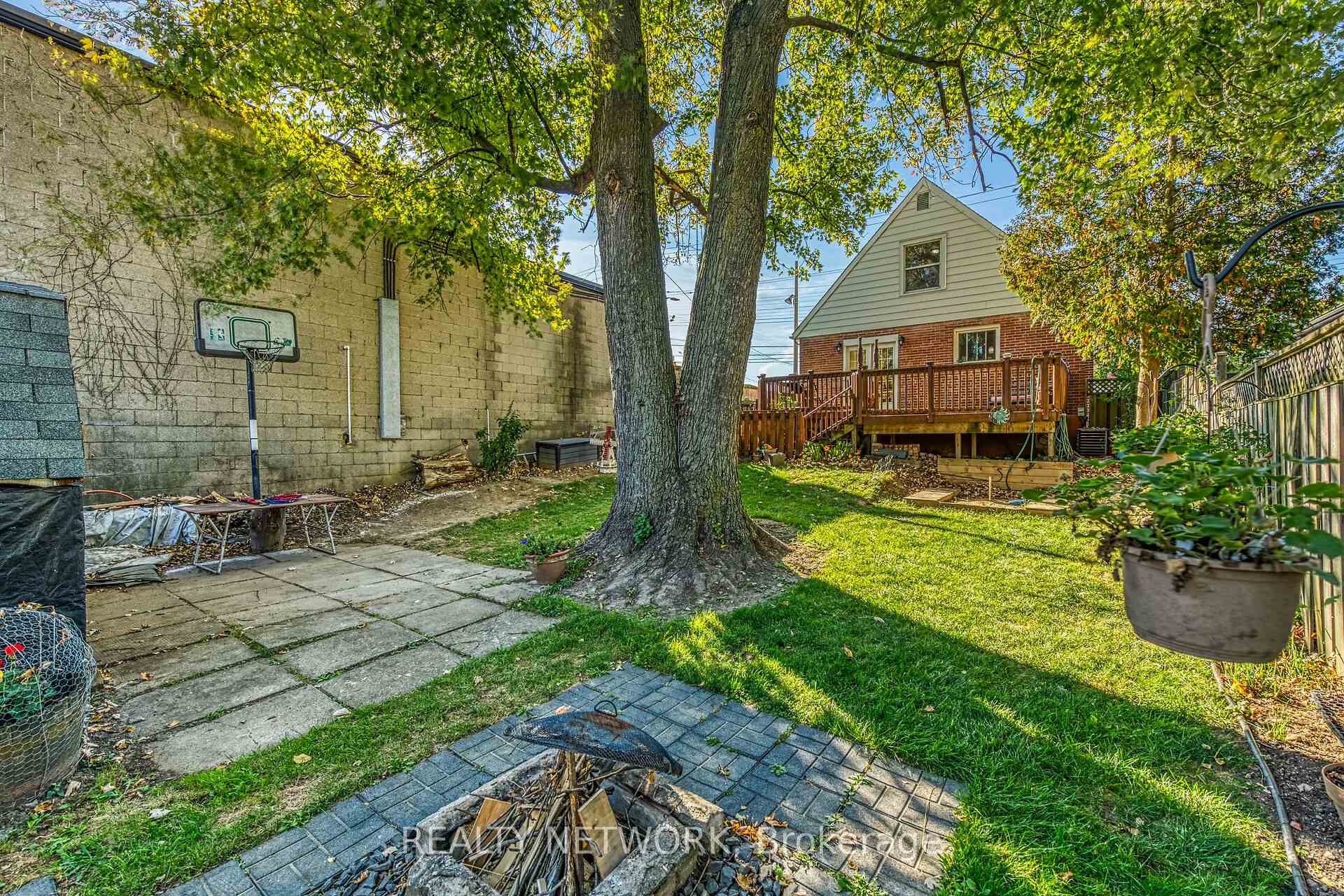 Photo 42 of 579 Upper Sherman Avenue, Hamilton, Raleigh — HOMEH