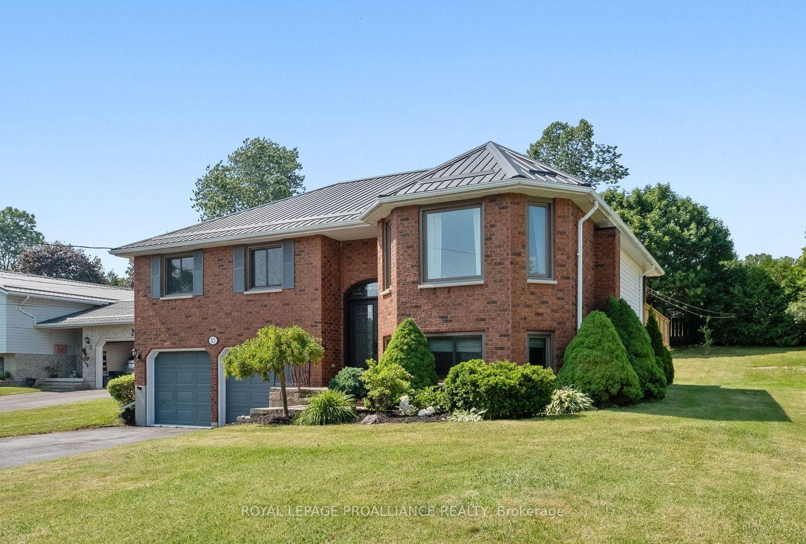 Front of 10 Lenore Avenue