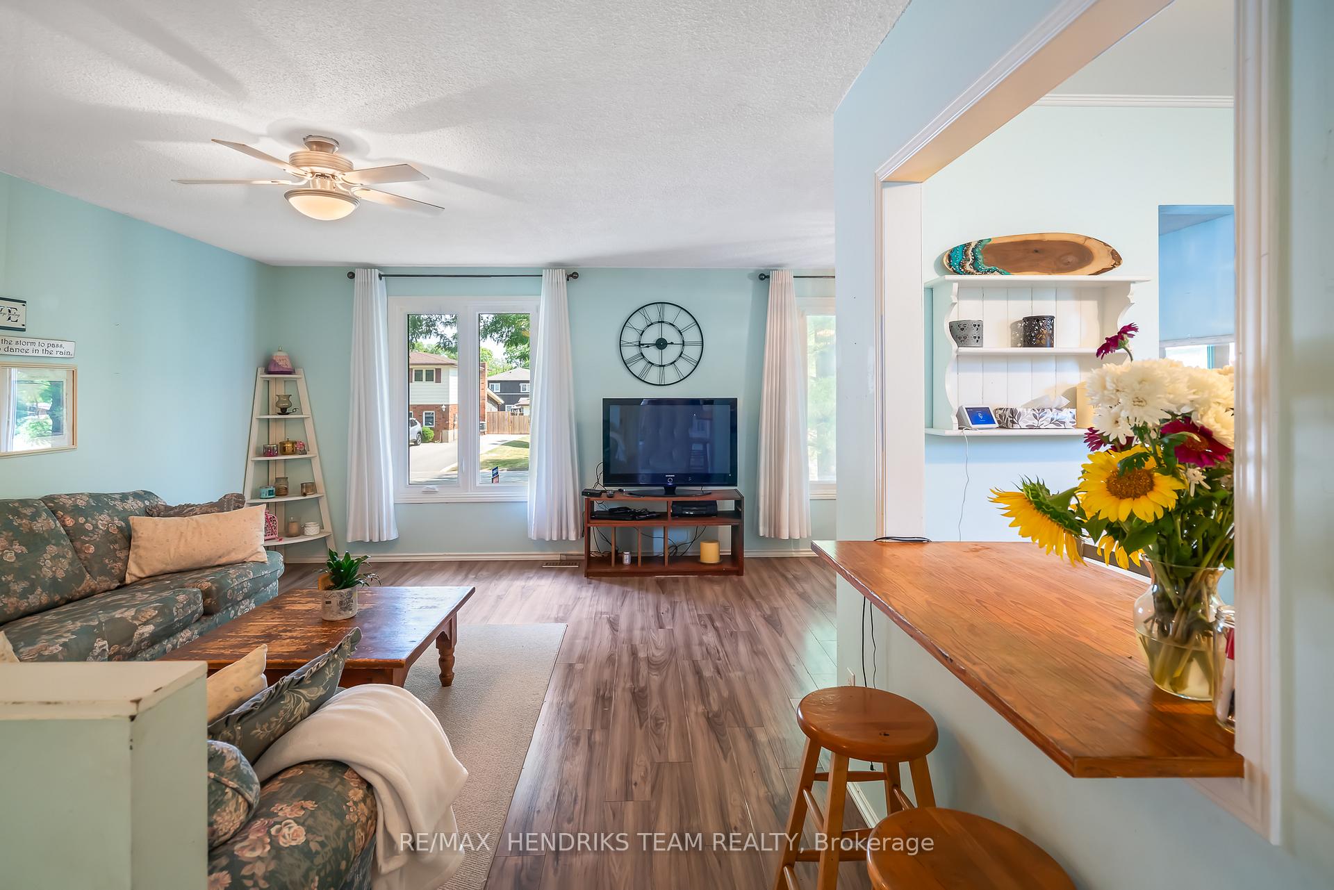 Photo 7 of 5 Whittaker Avenue, Grimsby, Grimsby Beach — HOMEH