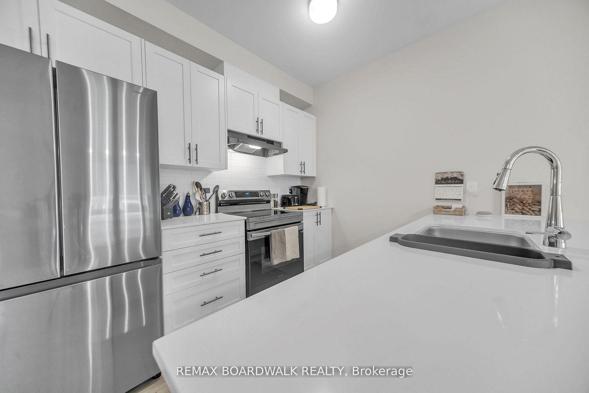 Photo 13 of 189 Beebalm Crescent, Ottawa, Barrhaven - Half Moon Bay — HOMEH