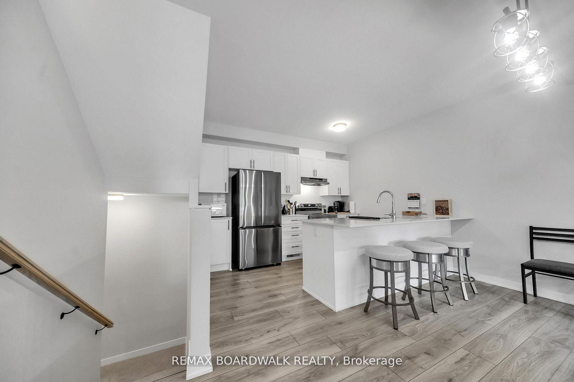 Photo 18 of 189 Beebalm Crescent, Ottawa, Barrhaven - Half Moon Bay — HOMEH