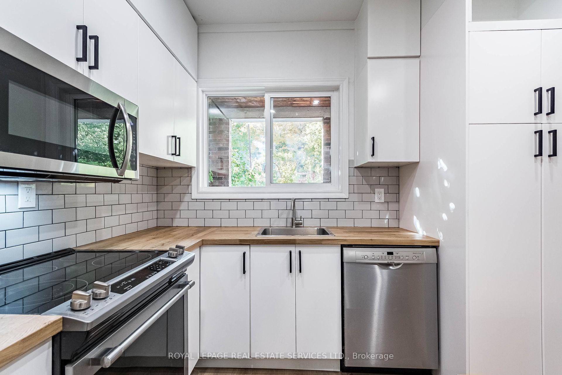 Photo 5 of Unit Upper, 286 Cumberland Avenue, Hamilton, Blakeley — HOMEH