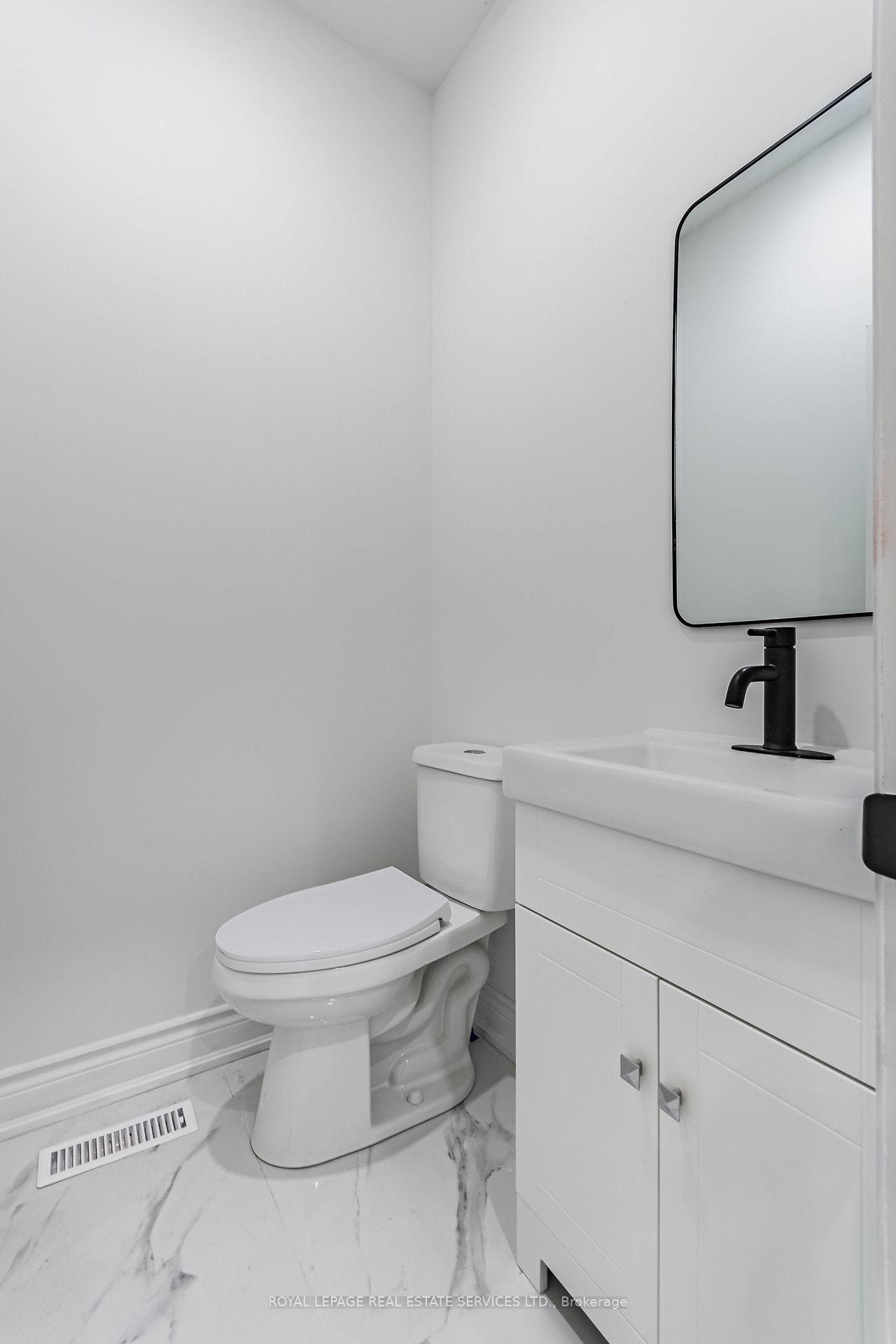 Photo 17 of Unit Upper, 286 Cumberland Avenue, Hamilton, Blakeley — HOMEH