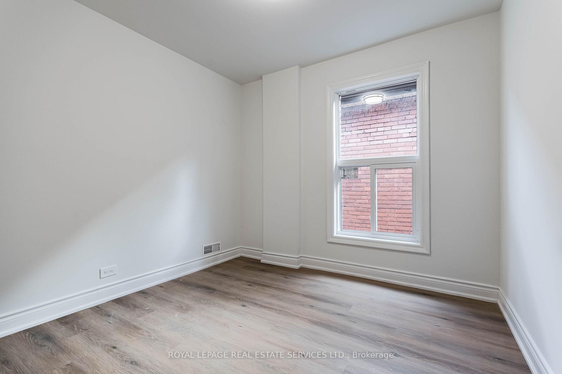 Photo 21 of Unit Upper, 286 Cumberland Avenue, Hamilton, Blakeley — HOMEH
