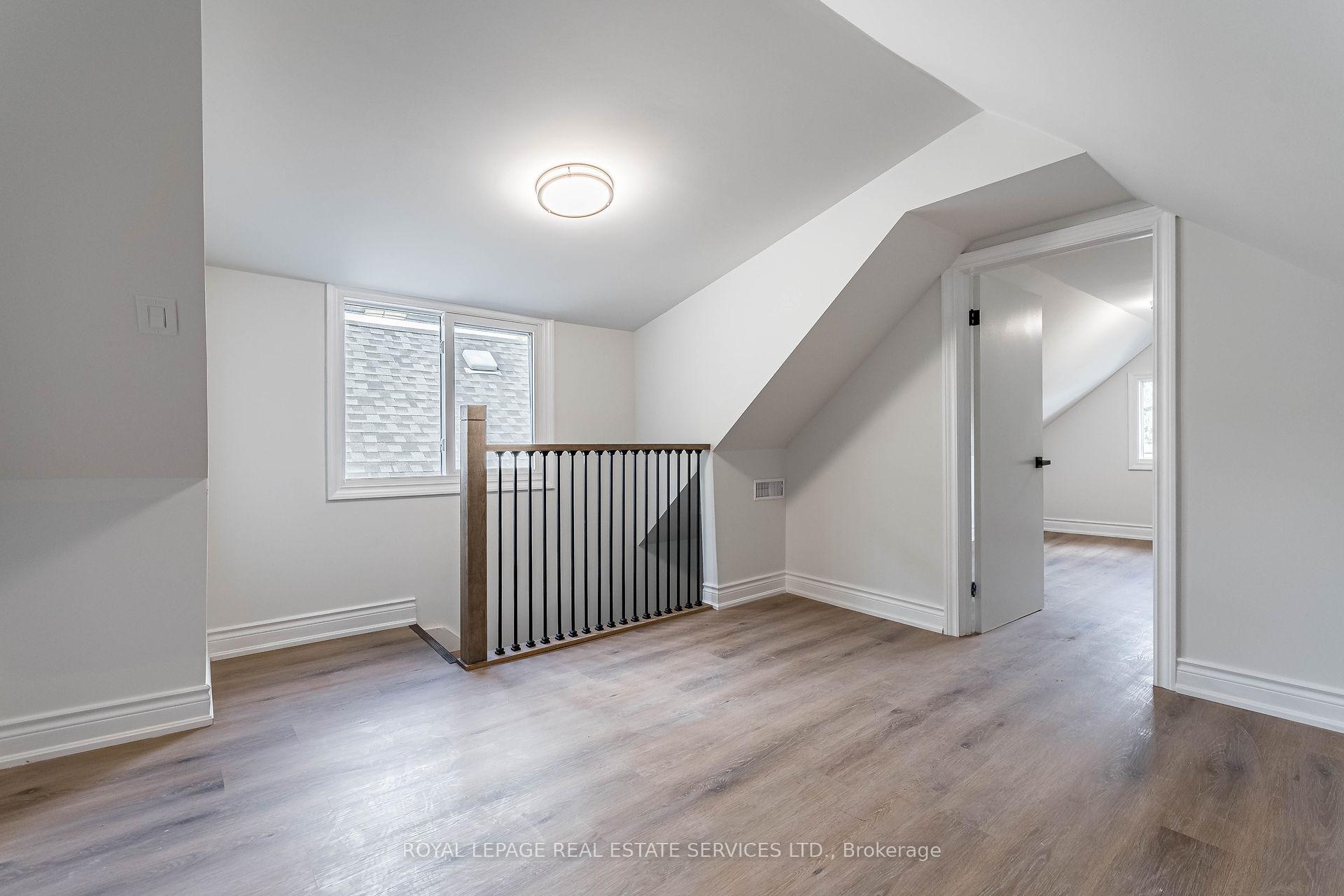 Photo 13 of Unit Upper, 286 Cumberland Avenue, Hamilton, Blakeley — HOMEH