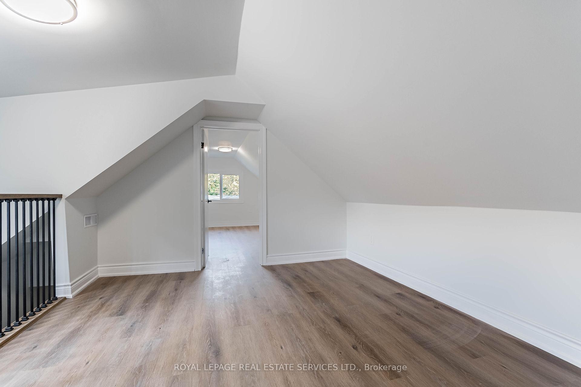 Photo 18 of Unit Upper, 286 Cumberland Avenue, Hamilton, Blakeley — HOMEH