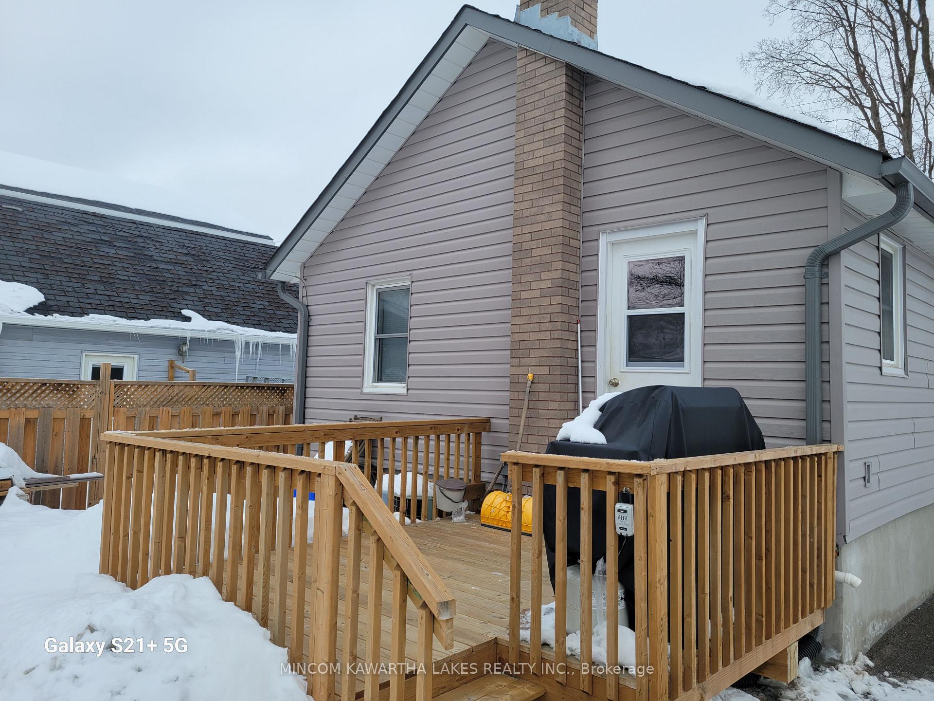Photo 2 of 889 Western Avenue, Peterborough, Otonabee Ward 1 — HOMEH