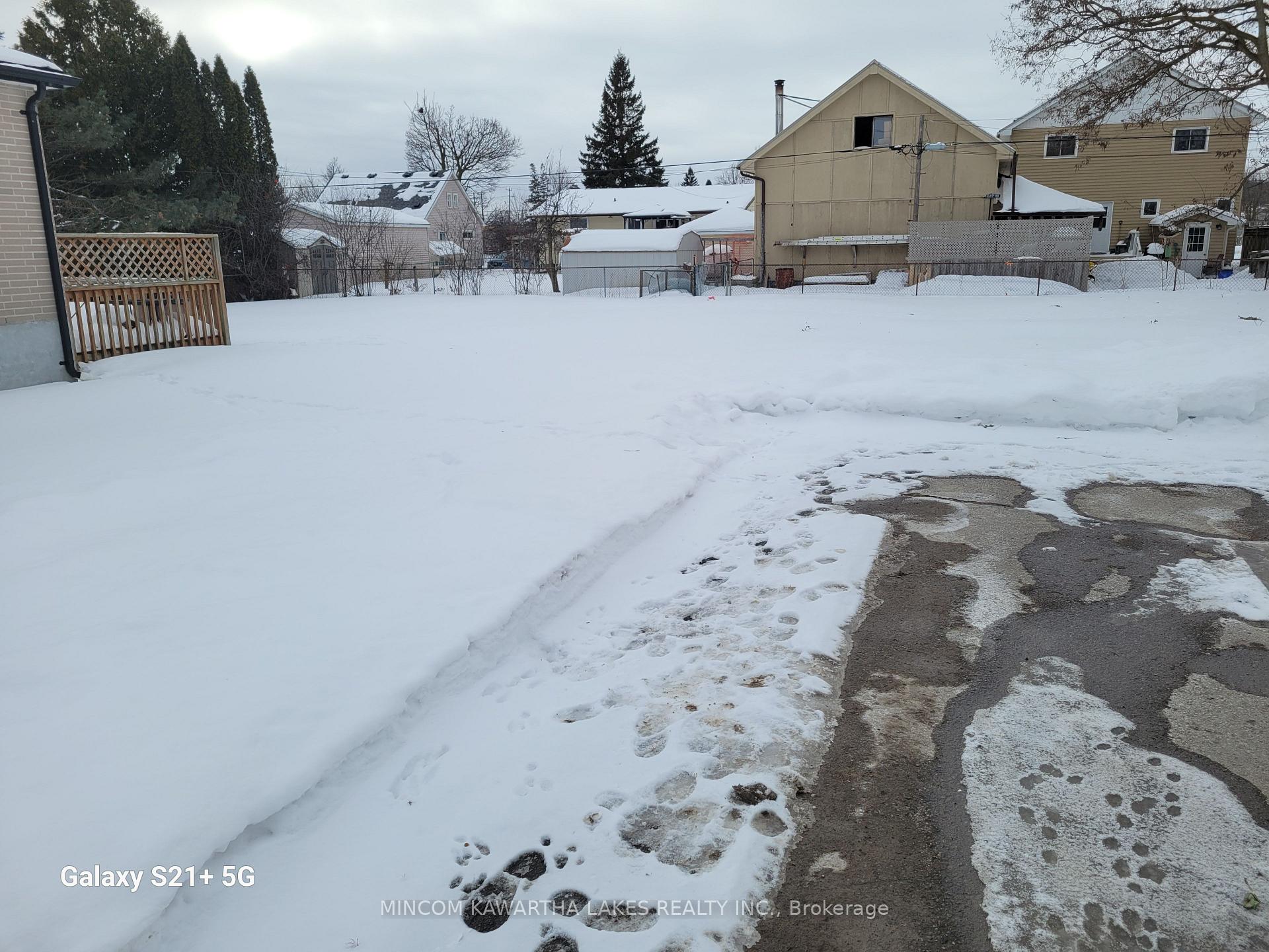 Photo 6 of 889 Western Avenue, Peterborough, Otonabee Ward 1 — HOMEH