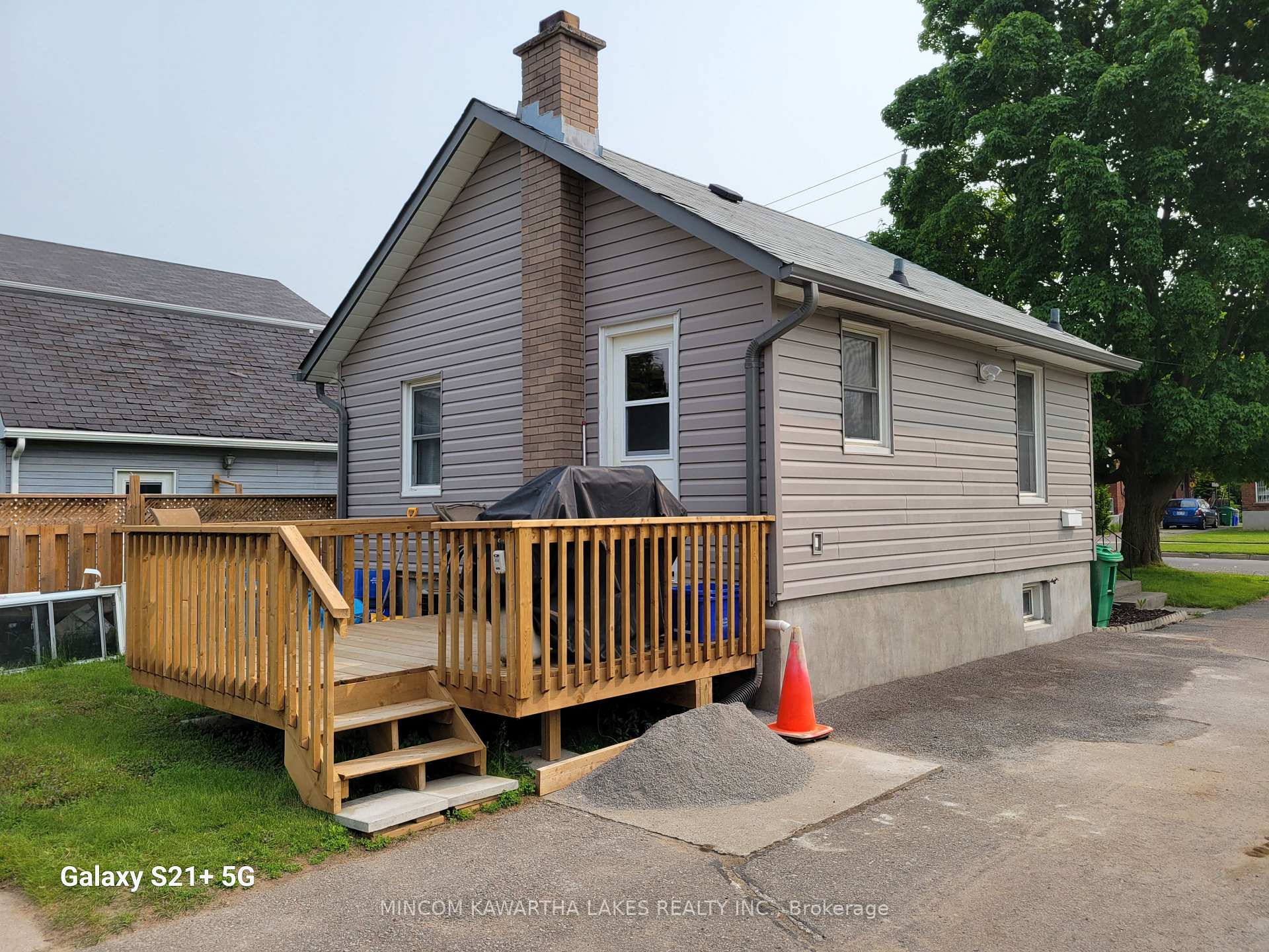 Photo 20 of 889 Western Avenue, Peterborough, Otonabee Ward 1 — HOMEH