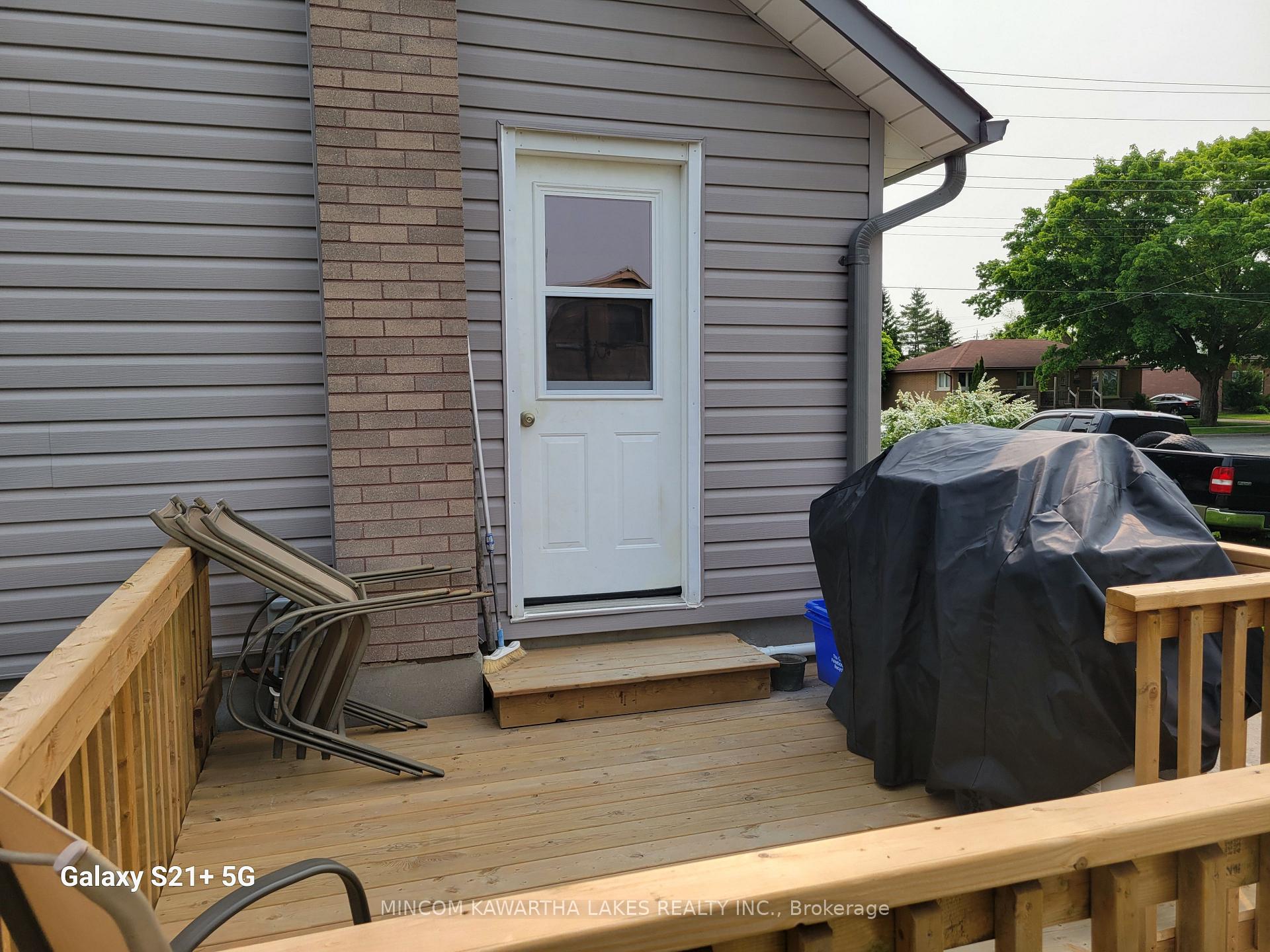 Photo 14 of 889 Western Avenue, Peterborough, Otonabee Ward 1 — HOMEH