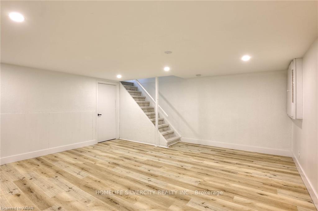 Photo 10 of Unit 5, 144 Jansen Avenue, Kitchener — HOMEH